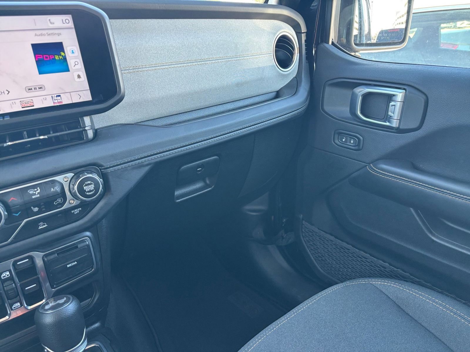 Thumbnail: 2025 Jeep Wrangler - 34