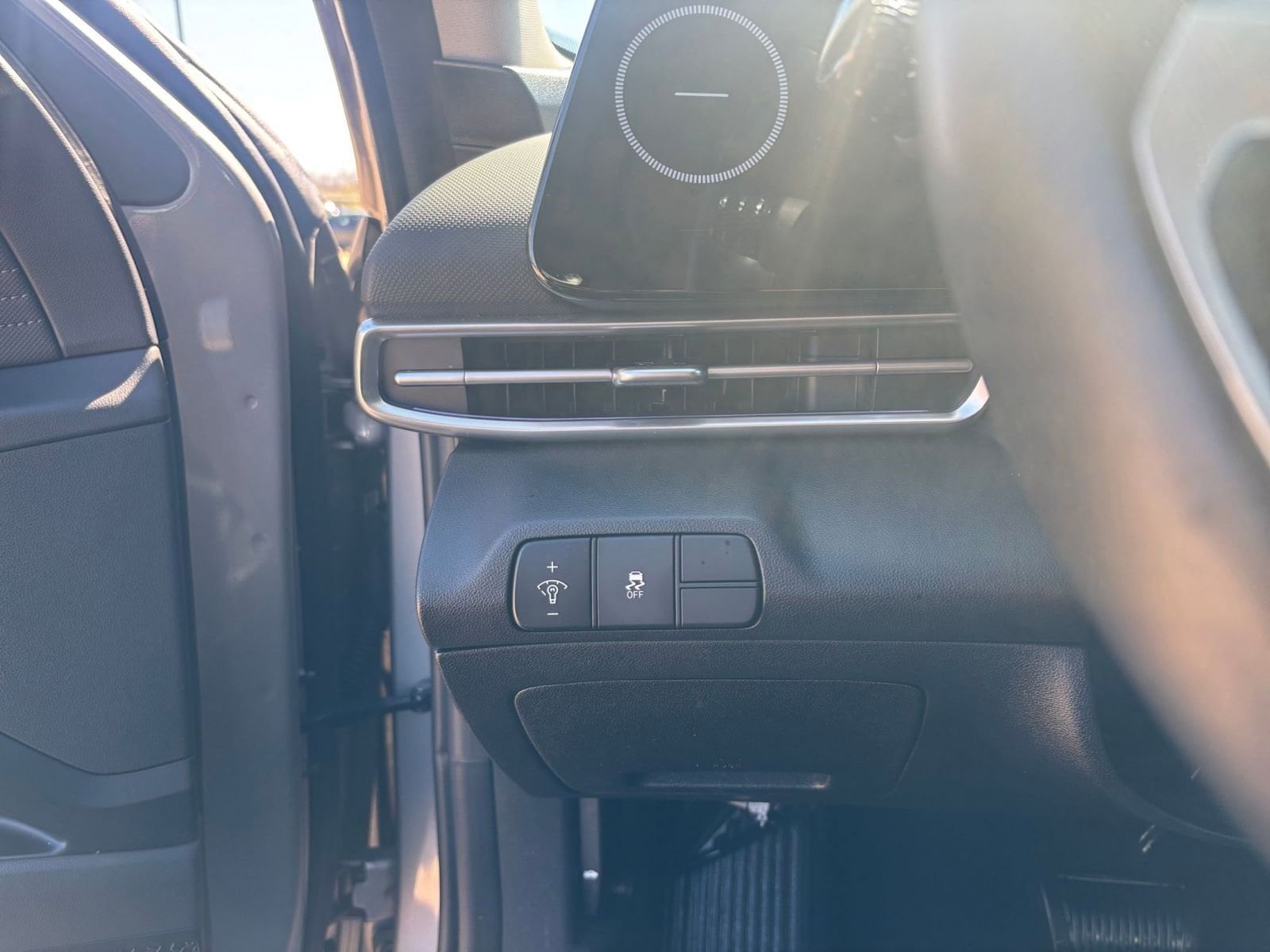 Thumbnail: 2025 Hyundai Elantra - 34