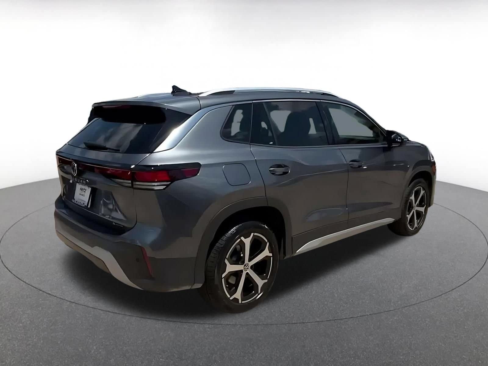 Thumbnail: 2026 Volkswagen Tiguan - 14