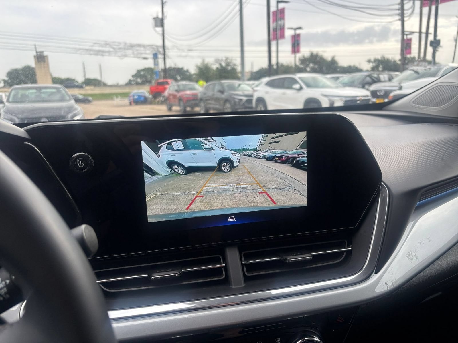 Thumbnail: 2025 Chevrolet Trax - 22