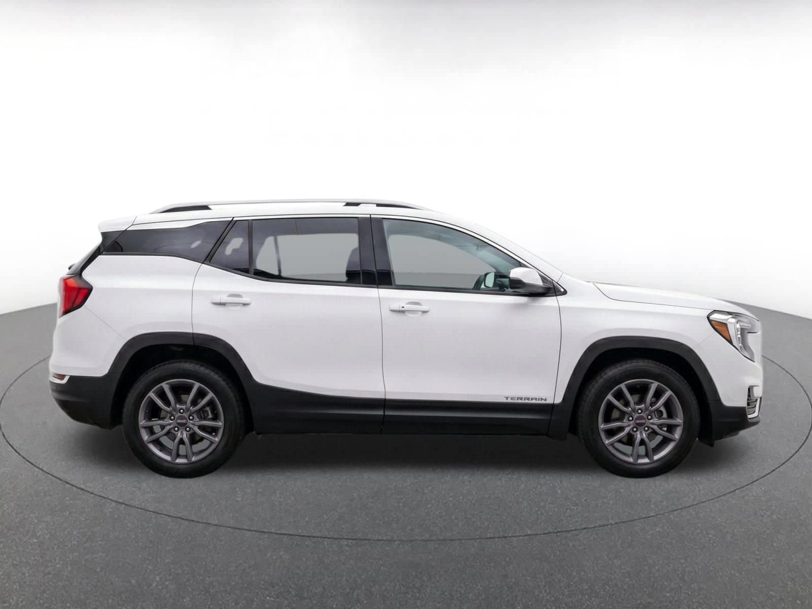 Thumbnail: 2024 GMC Terrain - 9