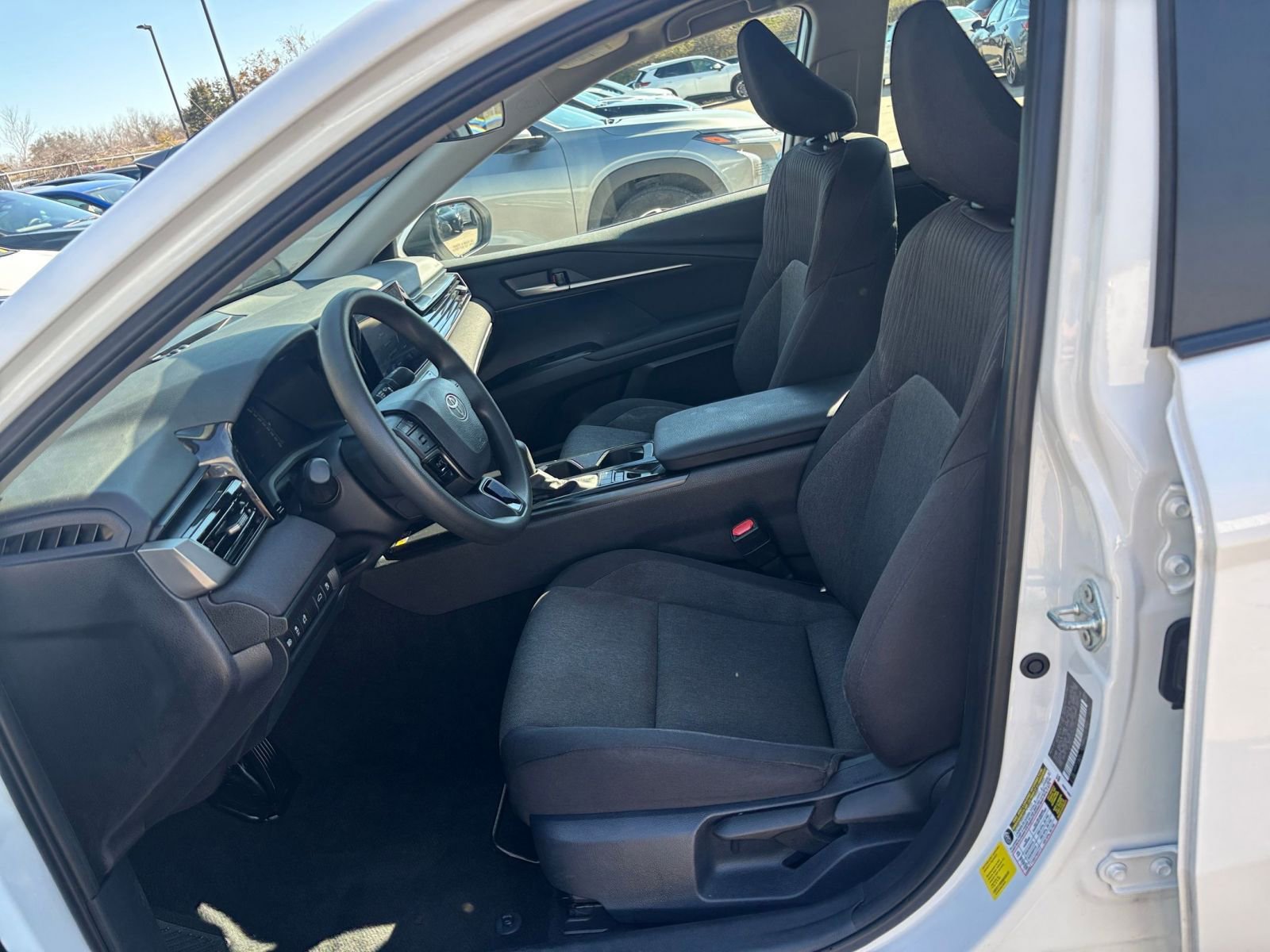 Thumbnail: 2025 Toyota Camry - 25