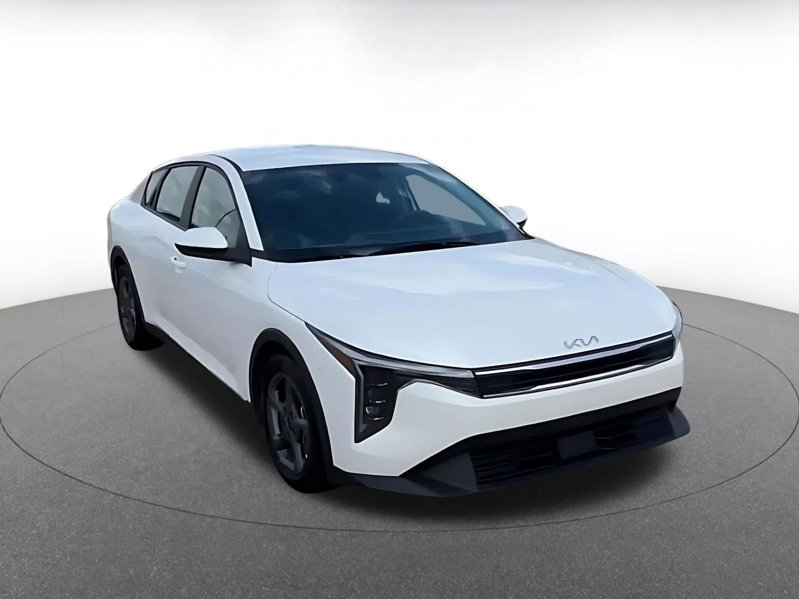 Thumbnail: 2025 Kia K4 - 3
