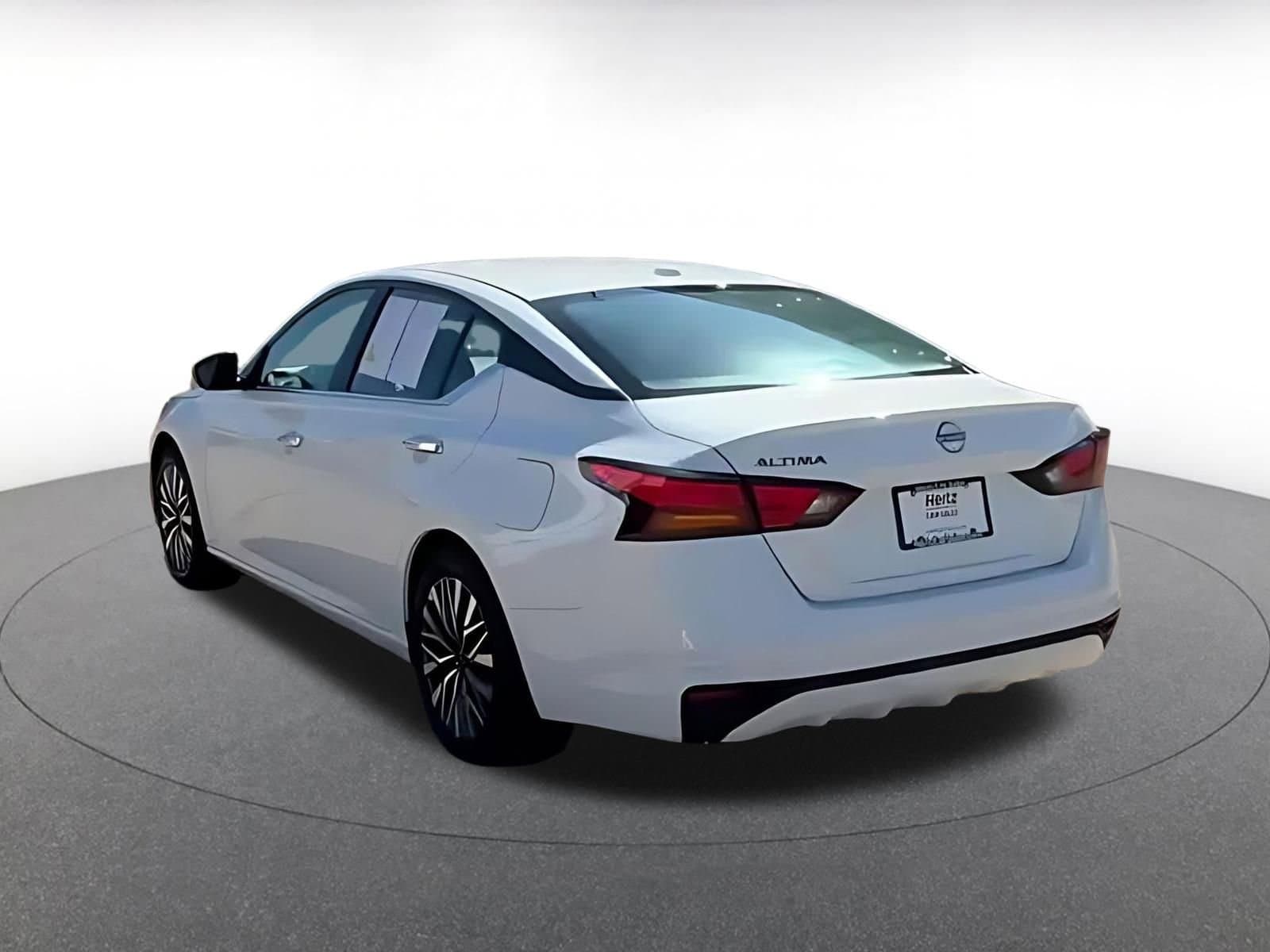Thumbnail: 2025 Nissan Altima - 11