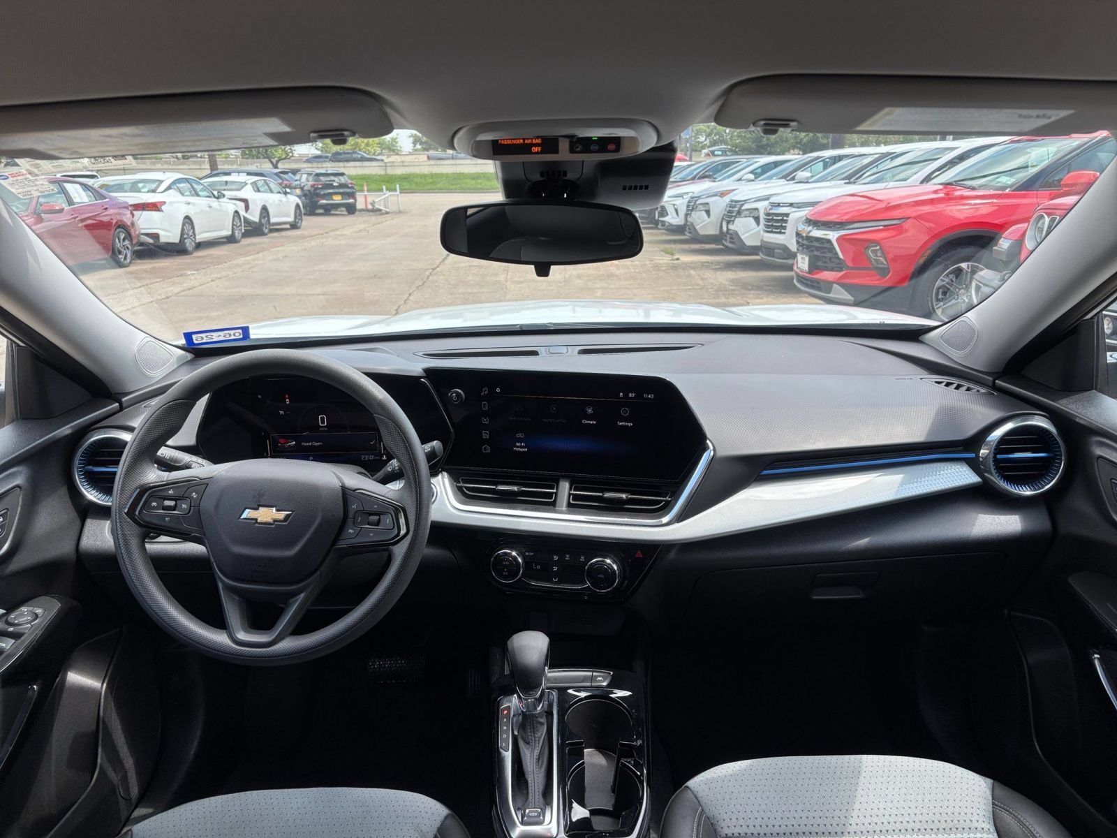 Thumbnail: 2025 Chevrolet Trax - 32