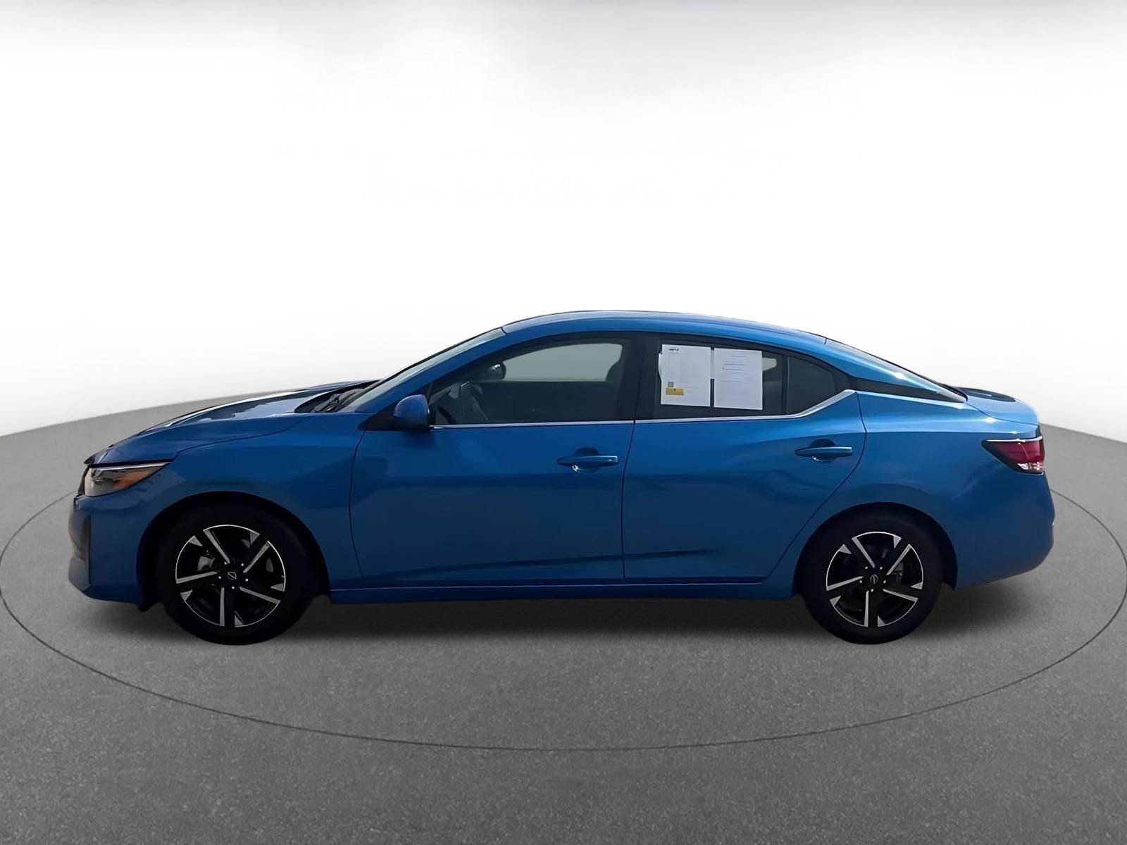 Thumbnail: 2025 Nissan Sentra - 9