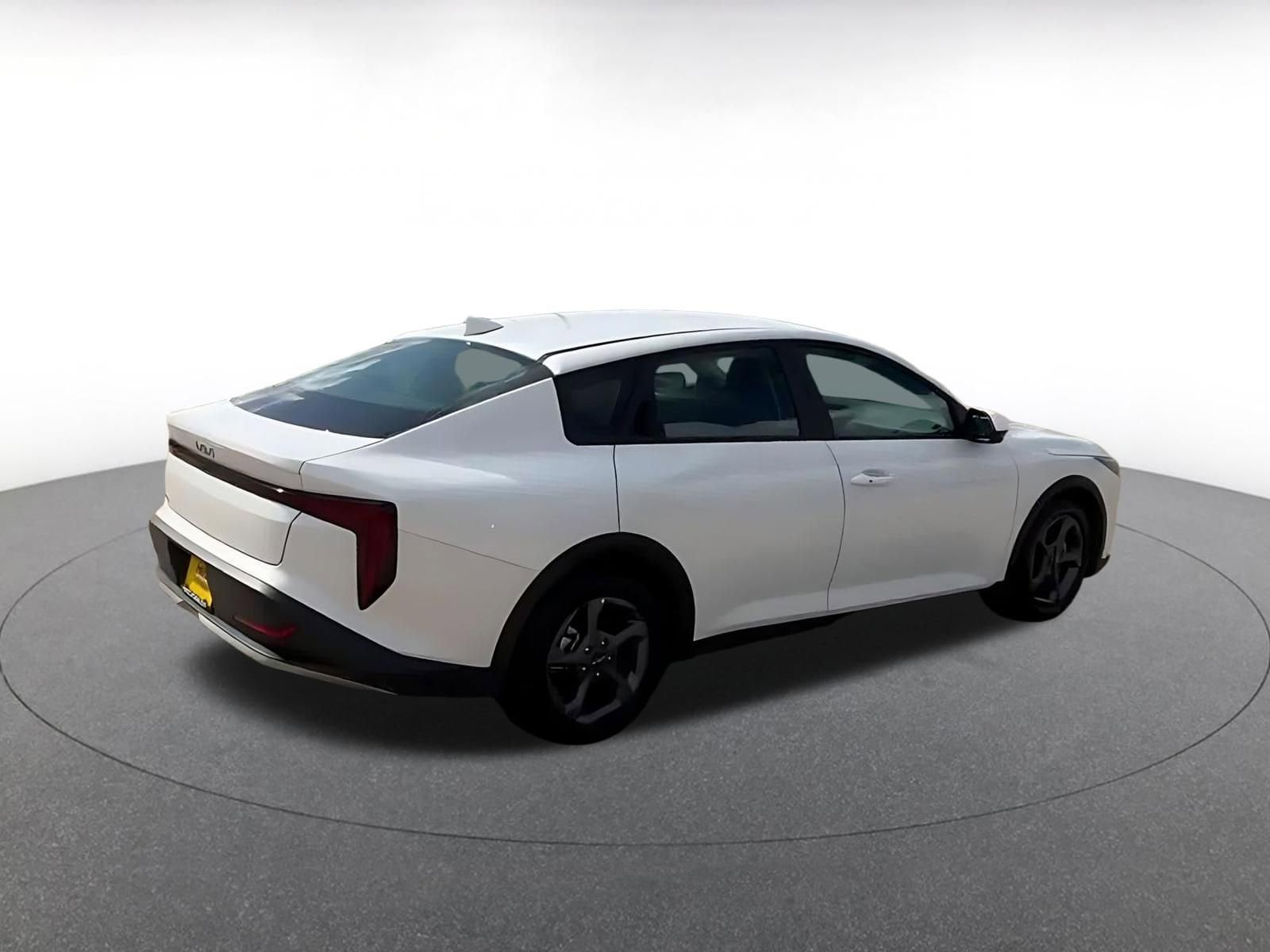 Thumbnail: 2025 Kia K4 - 12