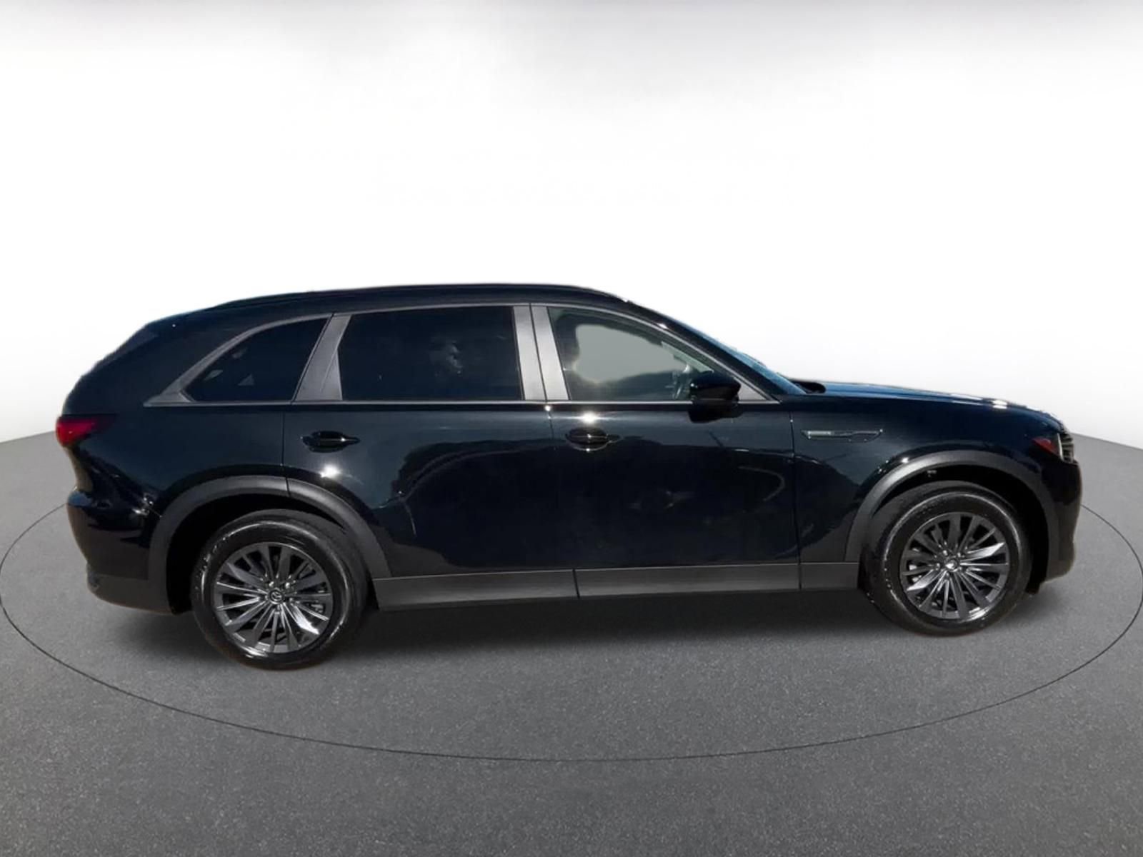 Thumbnail: 2025 Mazda CX-70 - 16