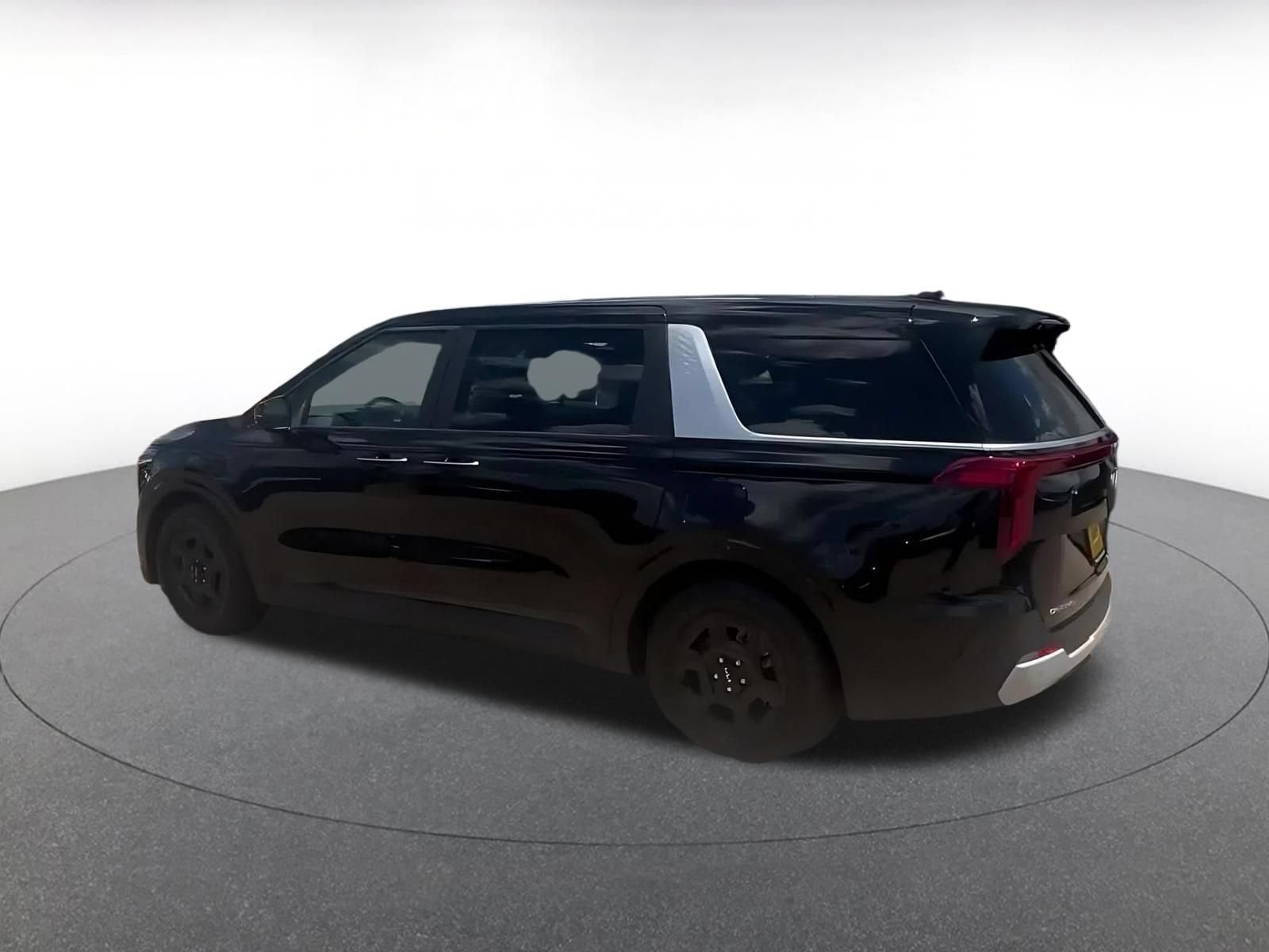 Thumbnail: 2026 Kia Carnival - 8