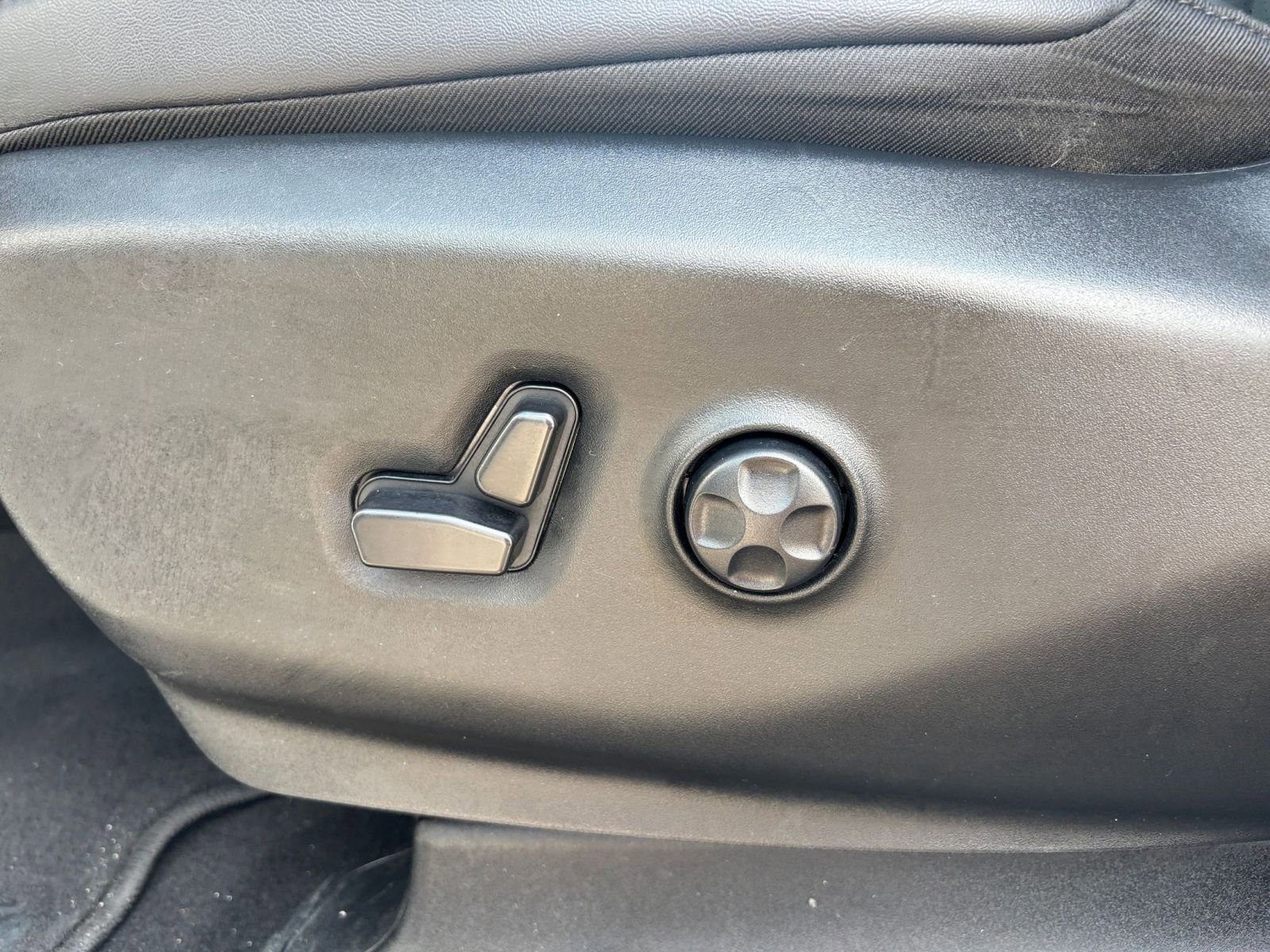 Thumbnail: 2025 Chrysler Pacifica - 22