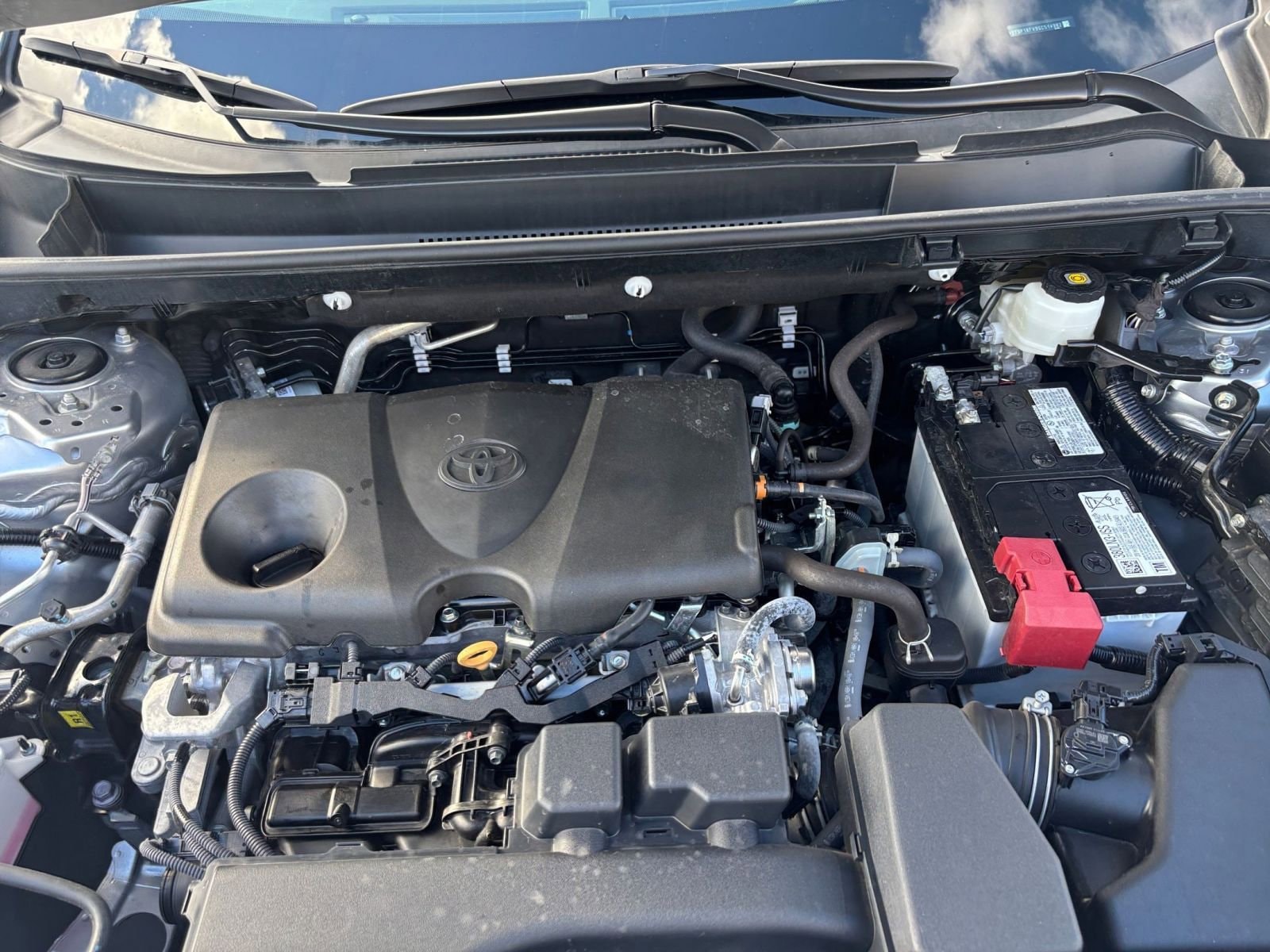 Thumbnail: 2025 Toyota RAV4 - 33