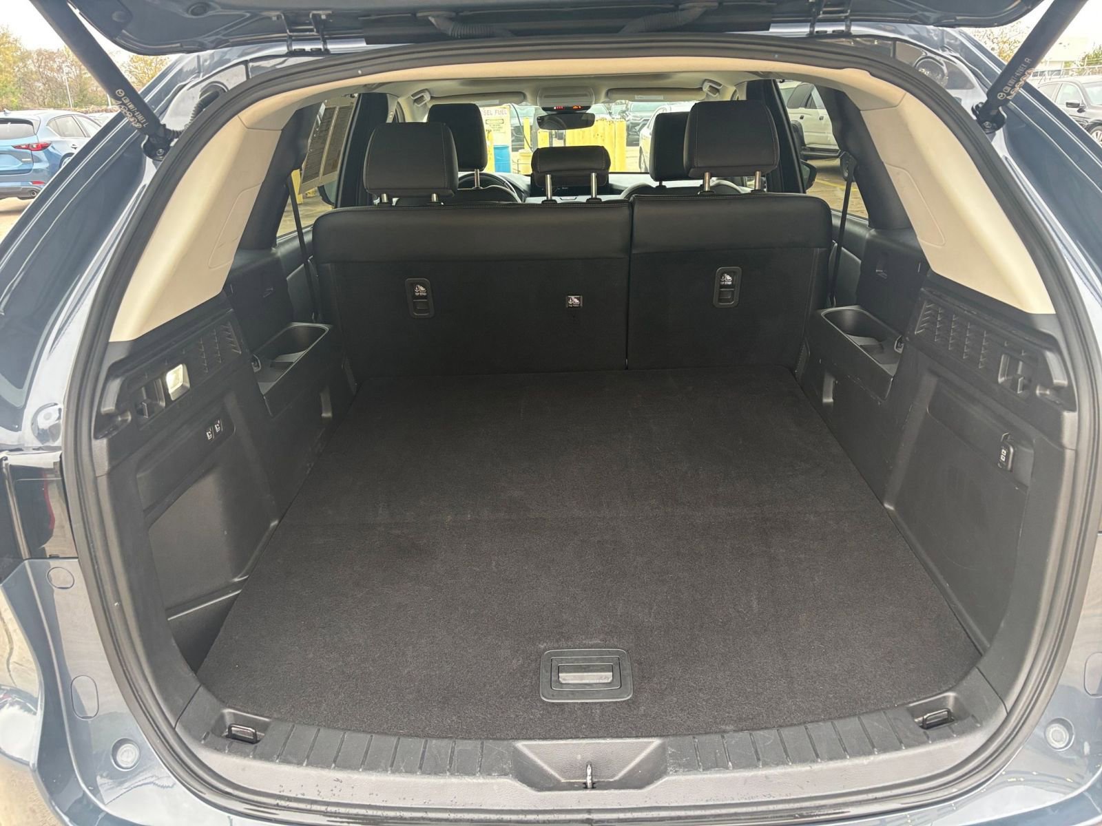 Thumbnail: 2025 Mazda CX-70 - 33