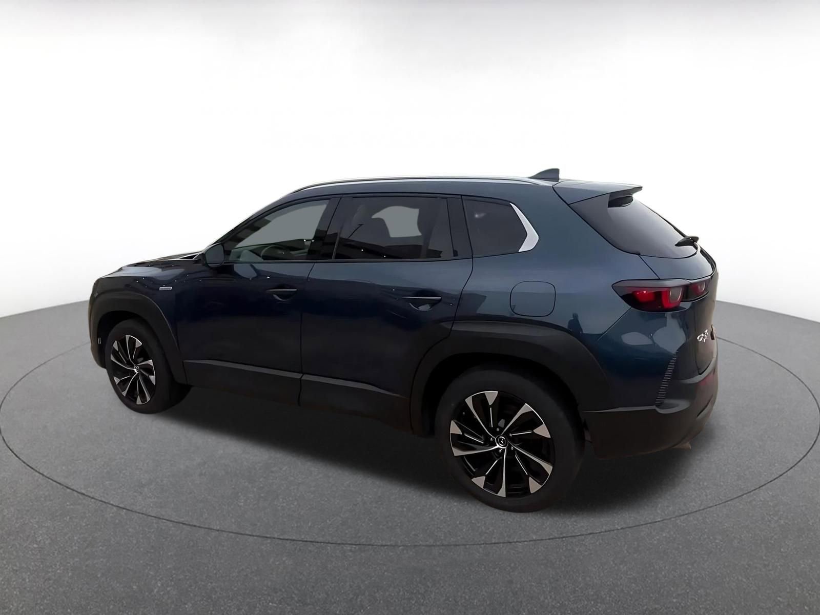 Thumbnail: 2025 Mazda CX-50 - 10