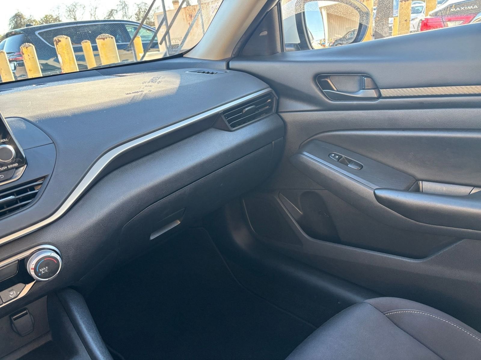 Thumbnail: 2023 Nissan Altima - 33