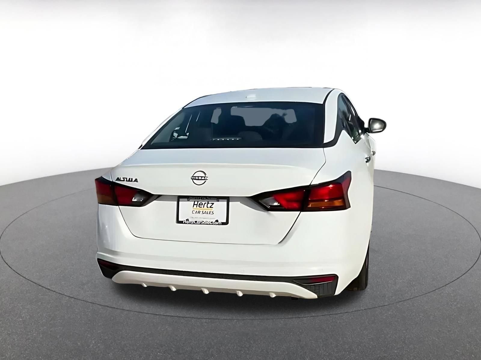 Thumbnail: 2025 Nissan Altima - 15