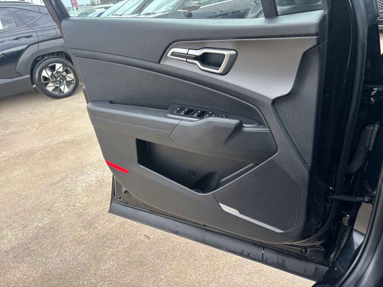 Thumbnail: 2025 Kia Sportage - 18