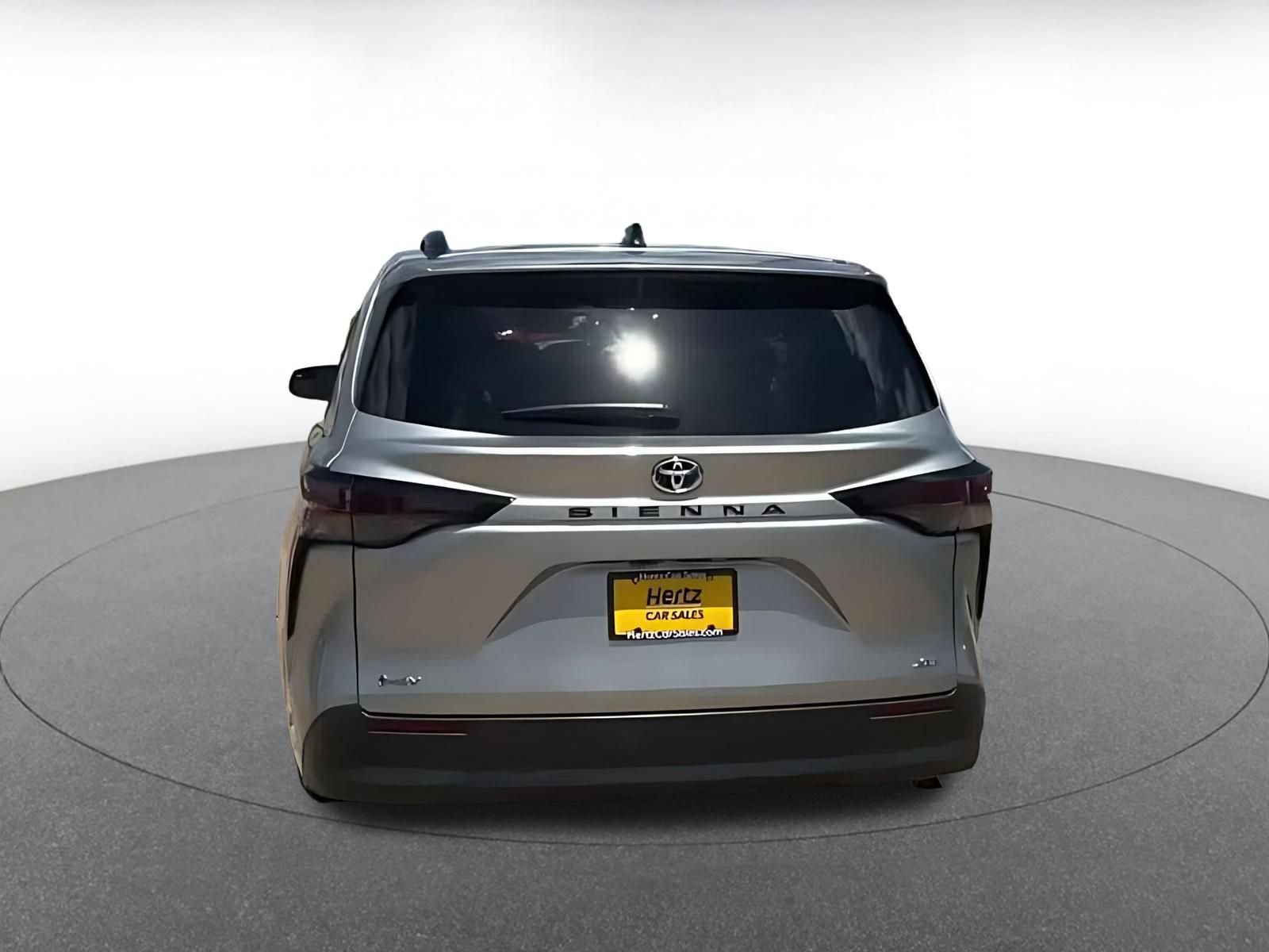 Thumbnail: 2025 Toyota Sienna - 12