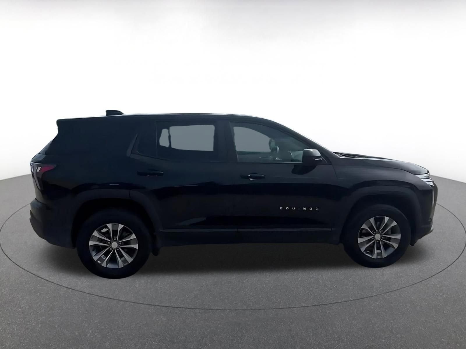 Thumbnail: 2025 Chevrolet Equinox - 16