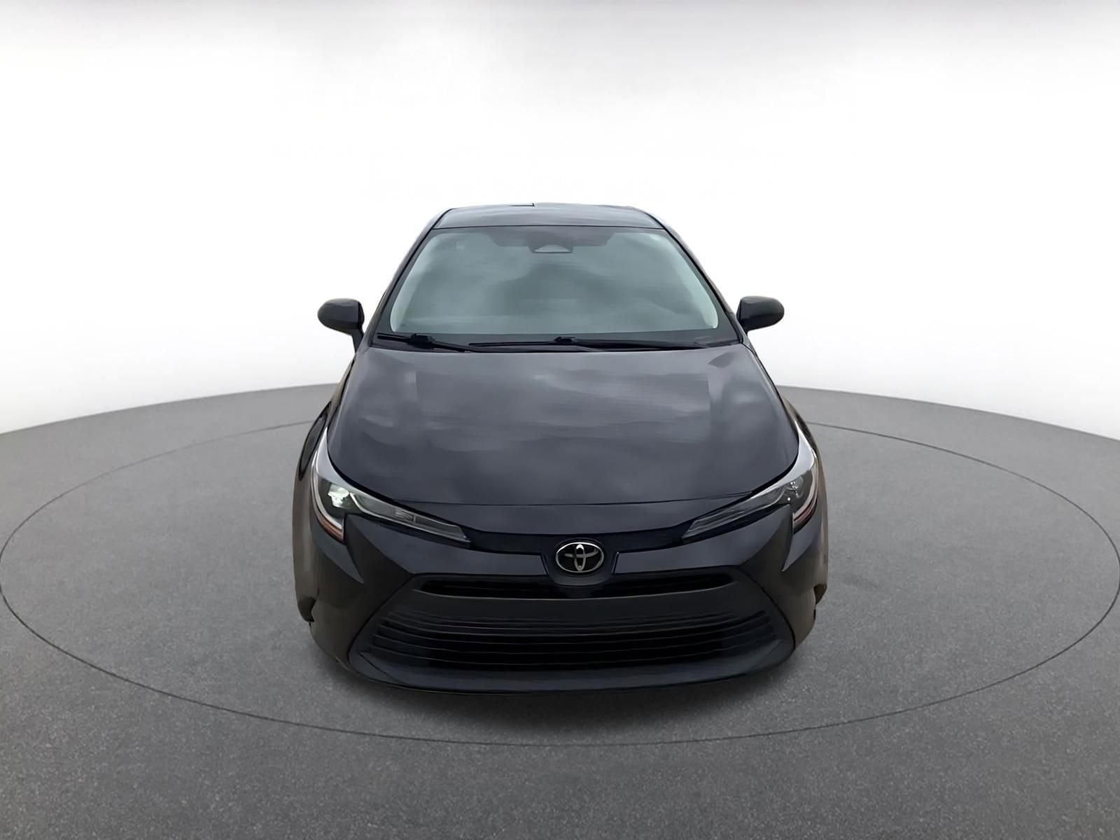 Thumbnail: 2023 Toyota Corolla - 4