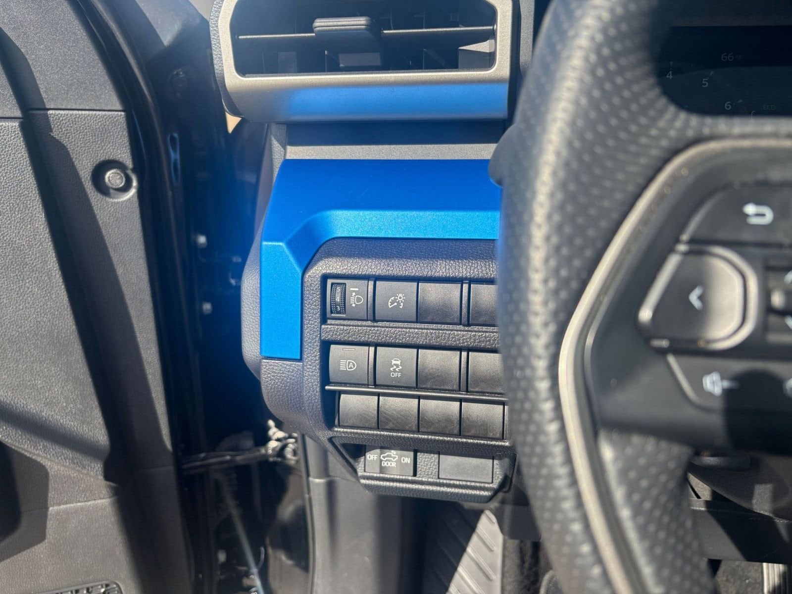 Thumbnail: 2025 Toyota Tacoma - 32