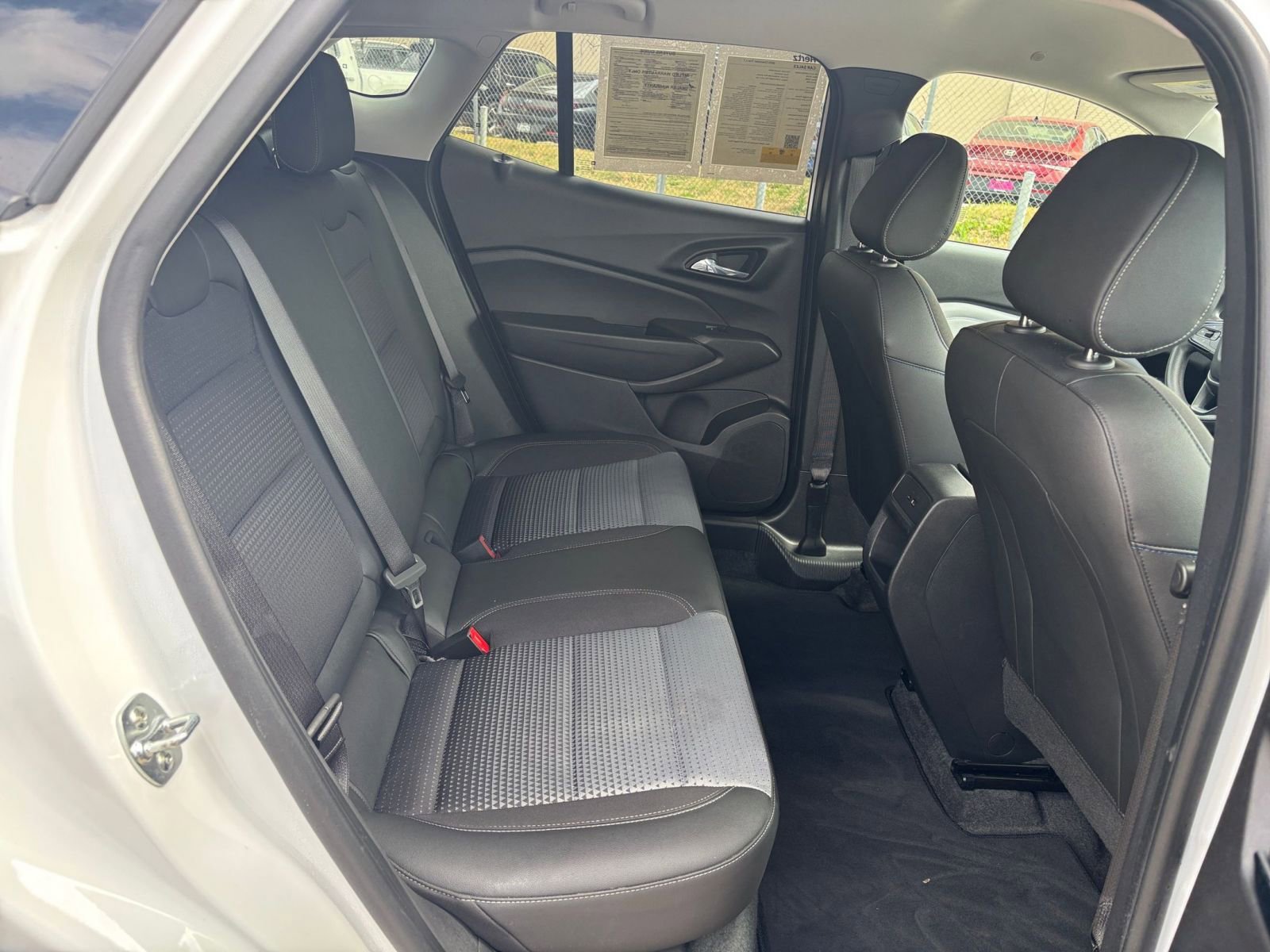 Thumbnail: 2025 Chevrolet Trax - 24