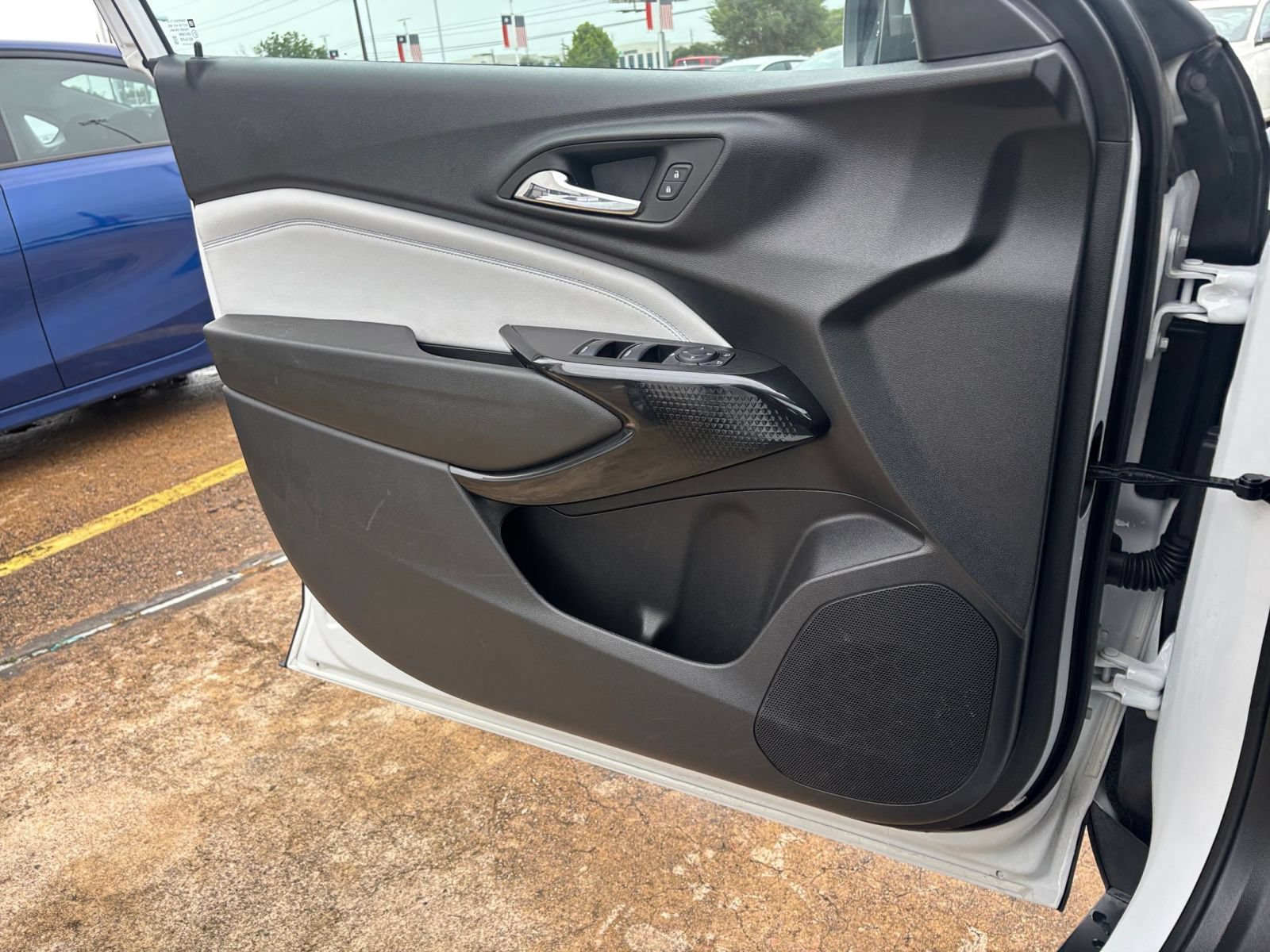 Thumbnail: 2025 Chevrolet Trax - 18