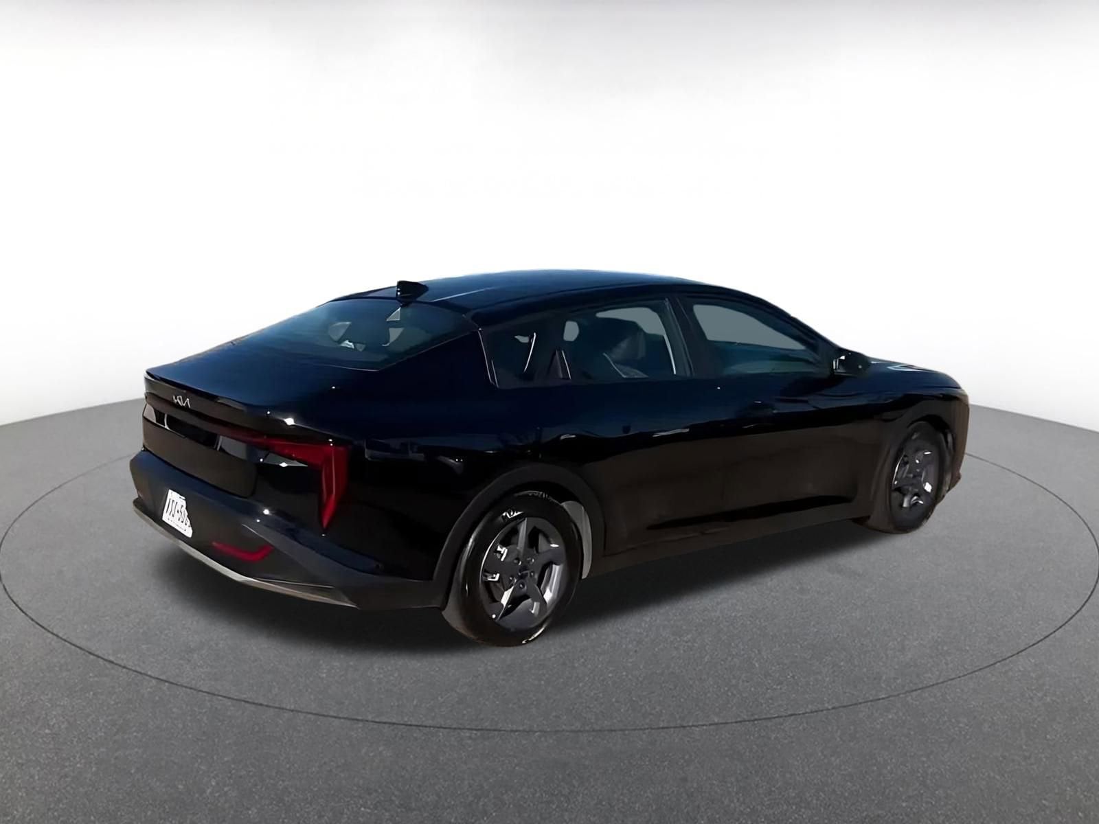 Thumbnail: 2025 Kia K4 - 12