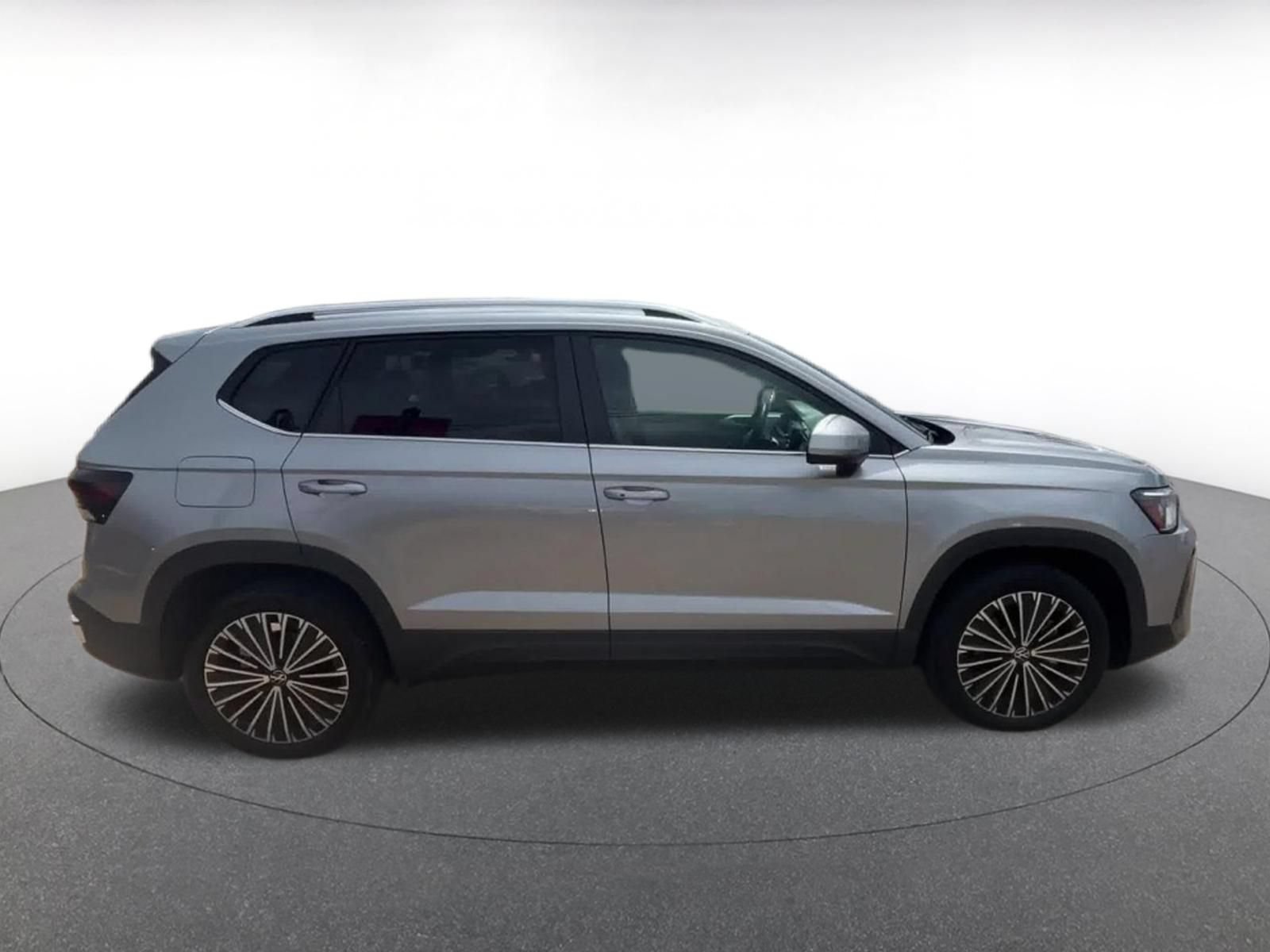 Thumbnail: 2025 Volkswagen Taos - 16
