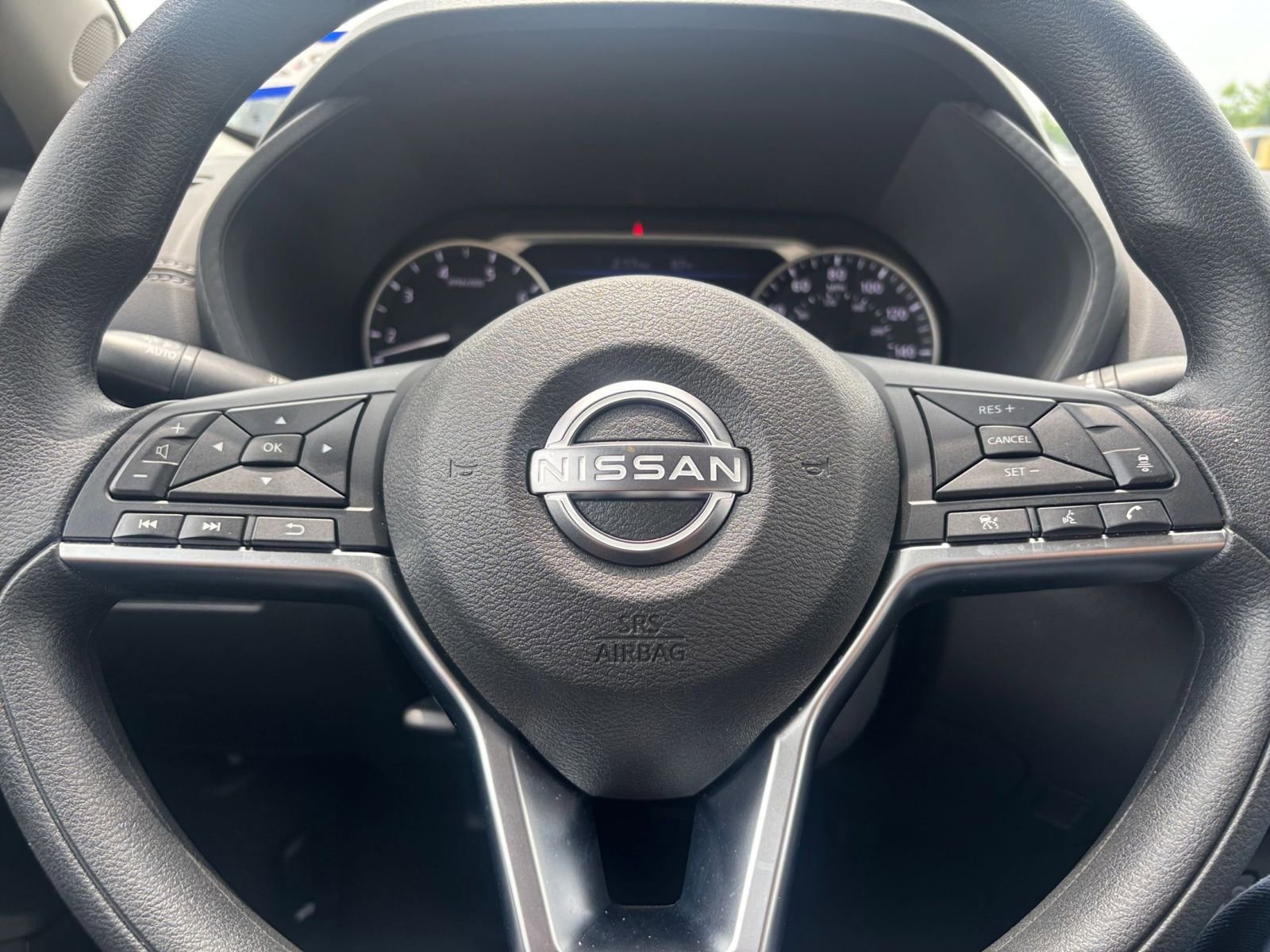 Thumbnail: 2025 Nissan Sentra - 25
