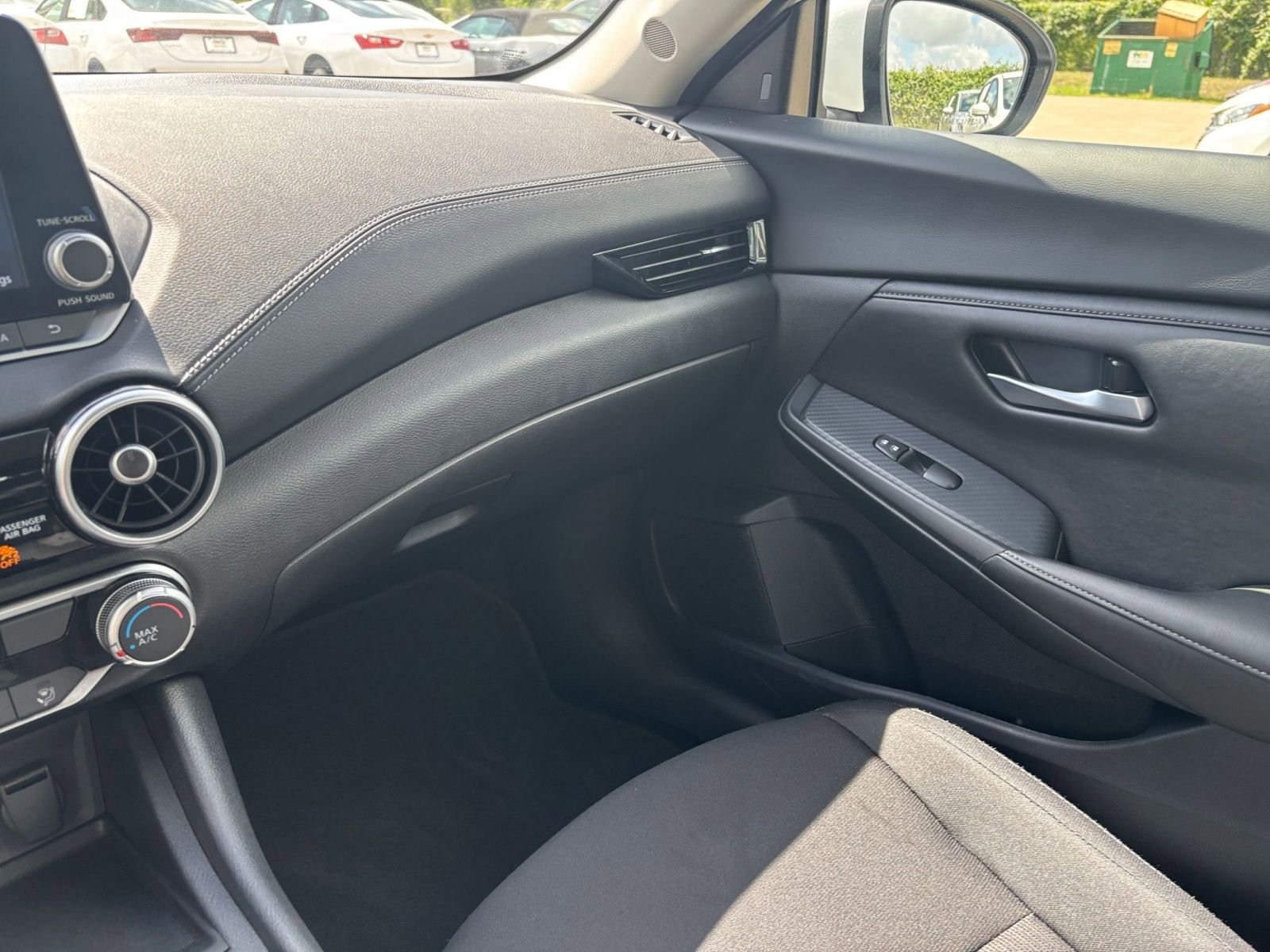 2024 Nissan Sentra SV 28