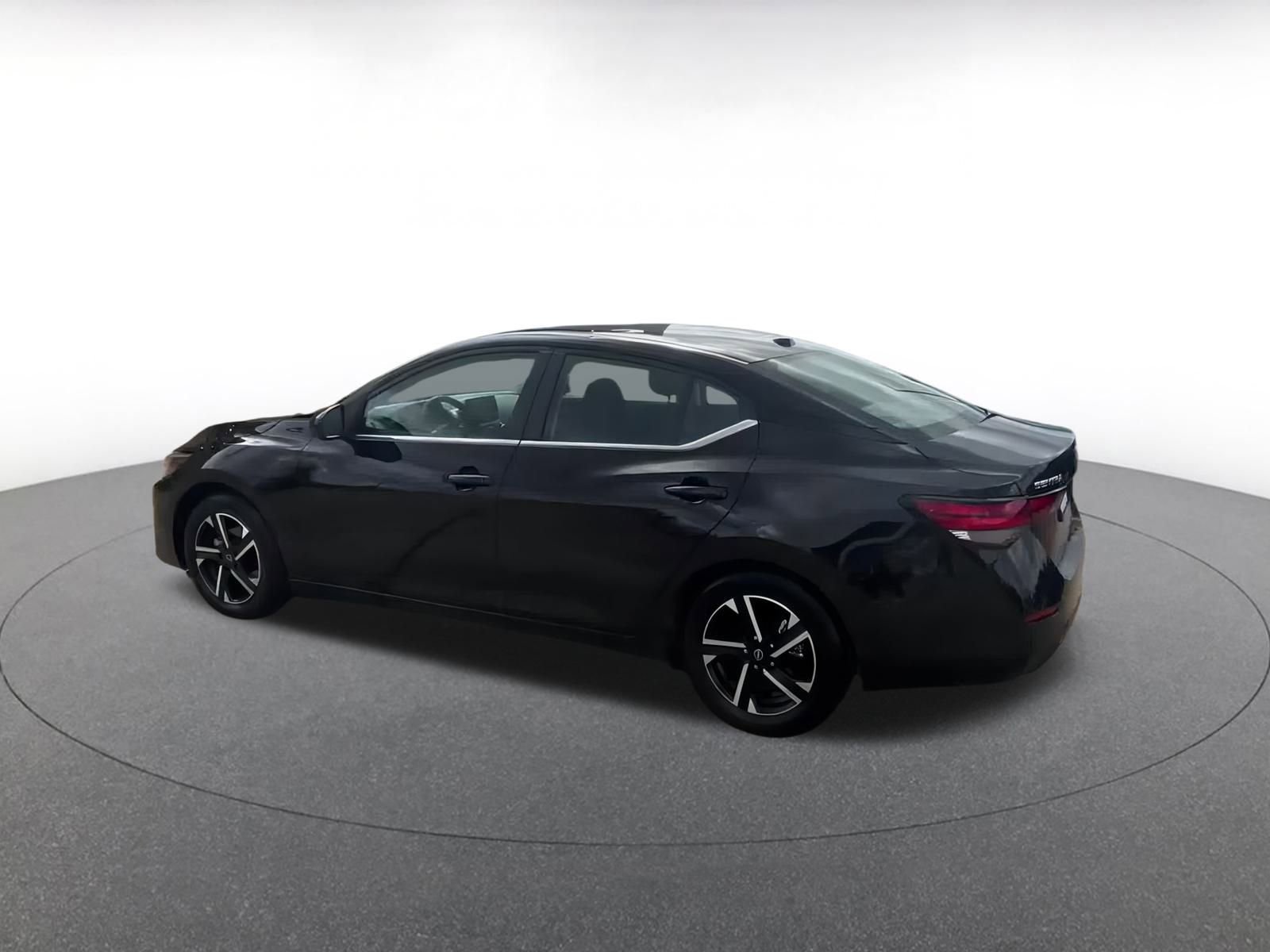 Thumbnail: 2024 Nissan Sentra - 9