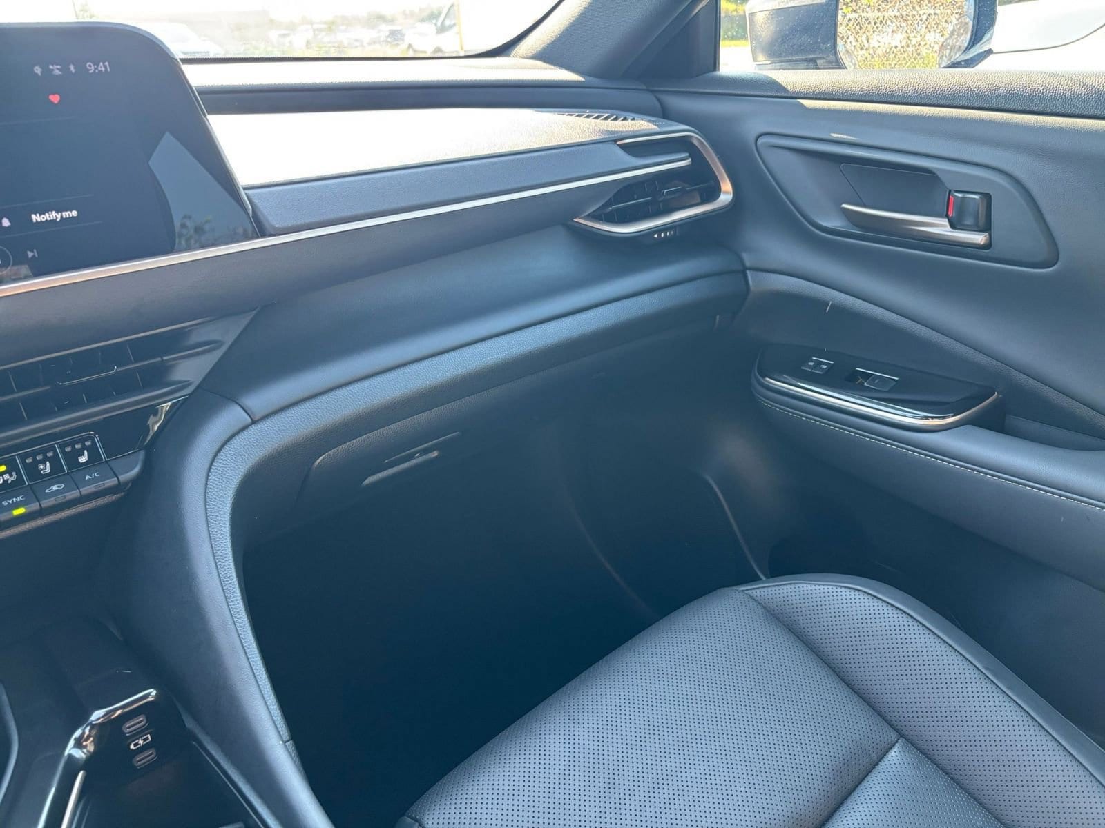 Thumbnail: 2025 Toyota Crown - 34