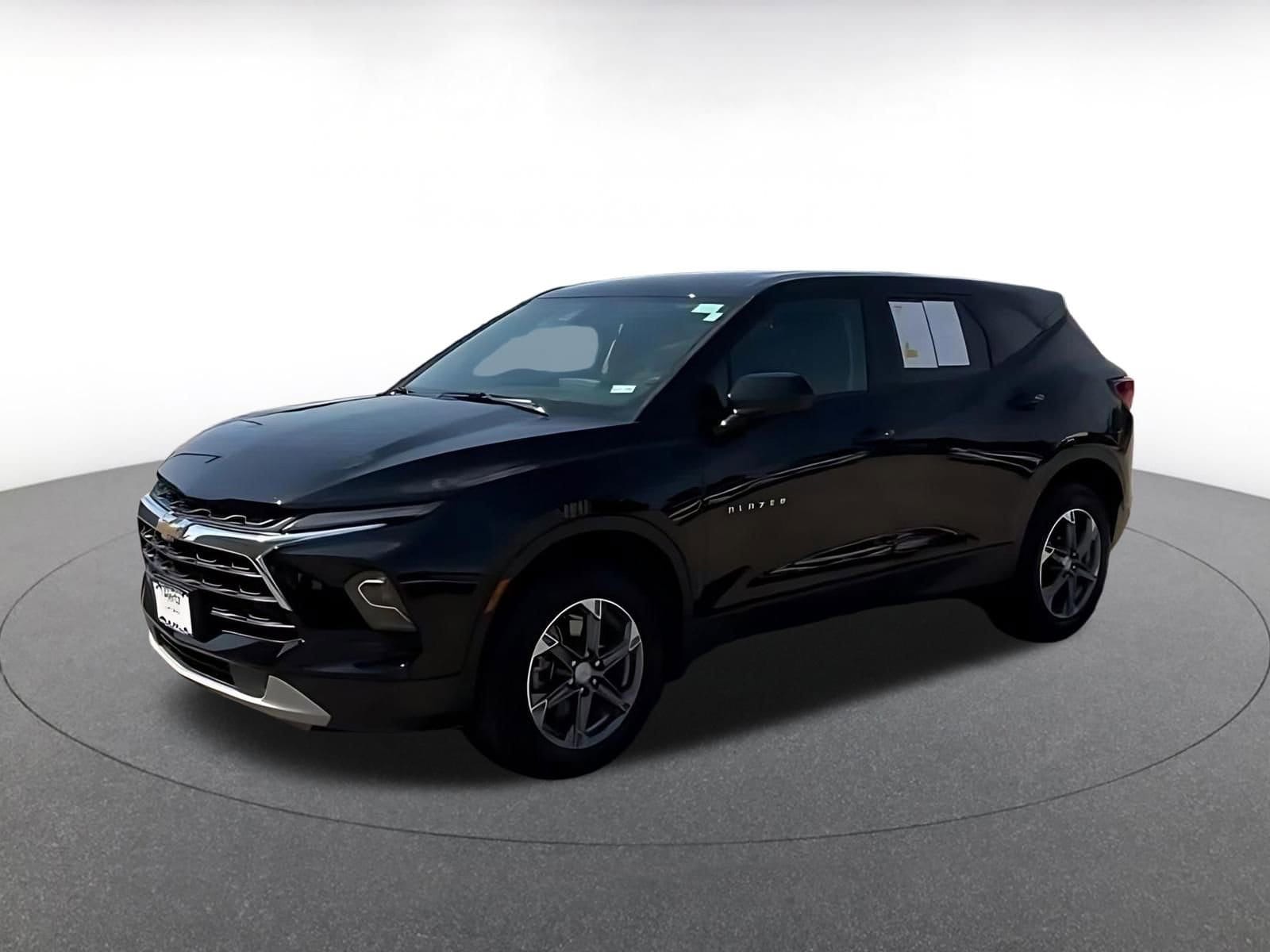 Thumbnail: 2025 Chevrolet Blazer - 8