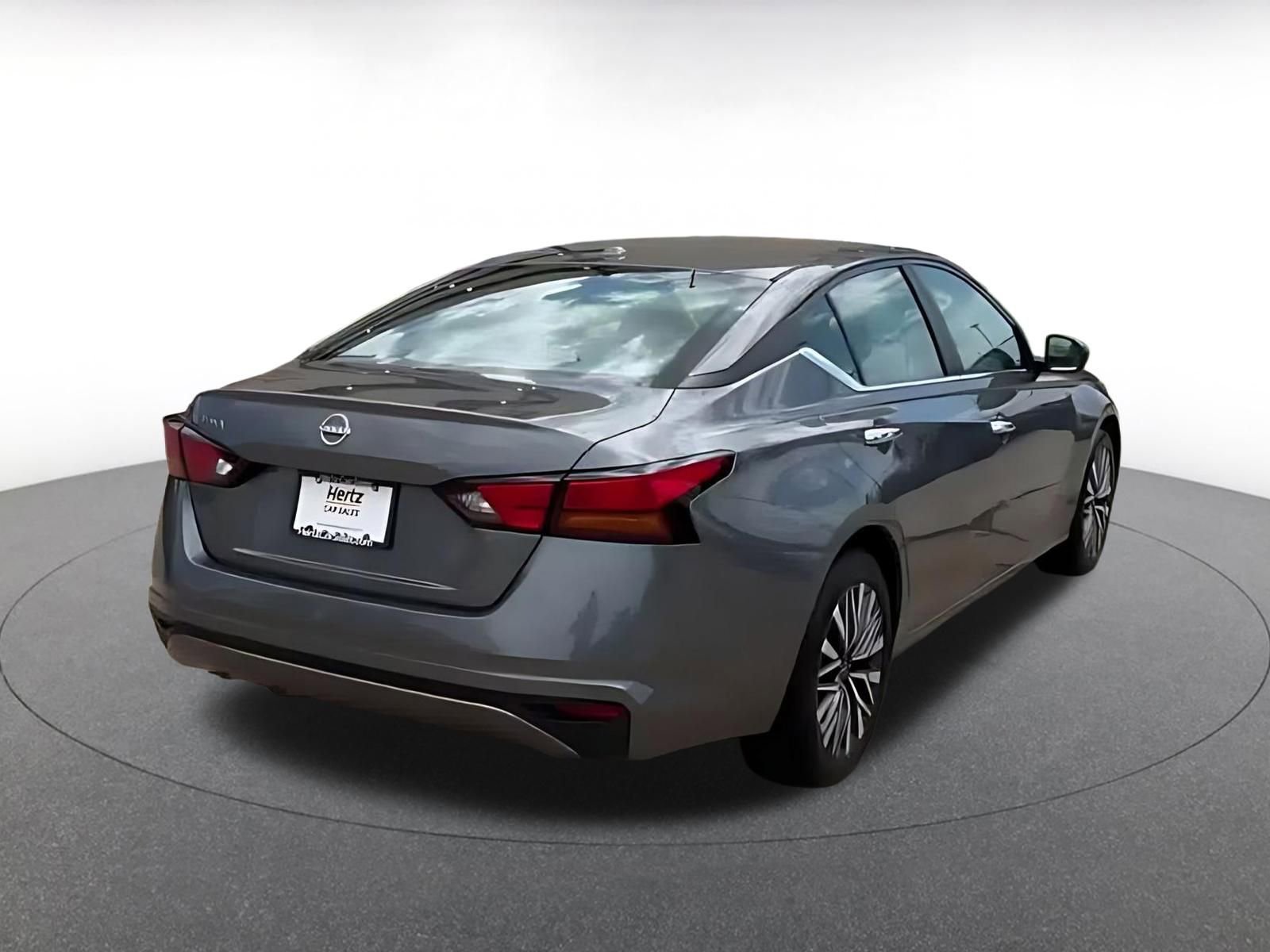 Thumbnail: 2025 Nissan Altima - 15