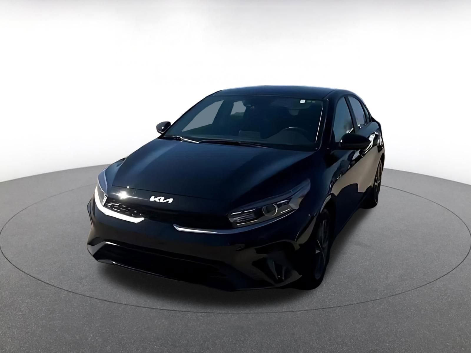 Thumbnail: 2024 Kia Forte - 7