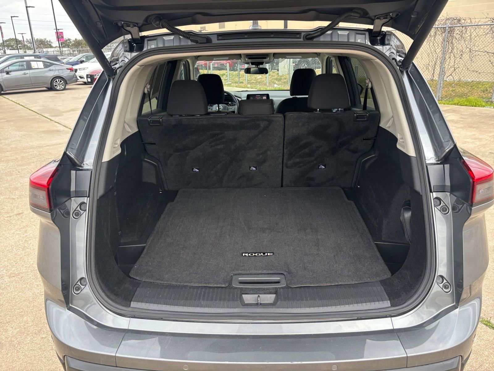 Thumbnail: 2025 Nissan Rogue - 33