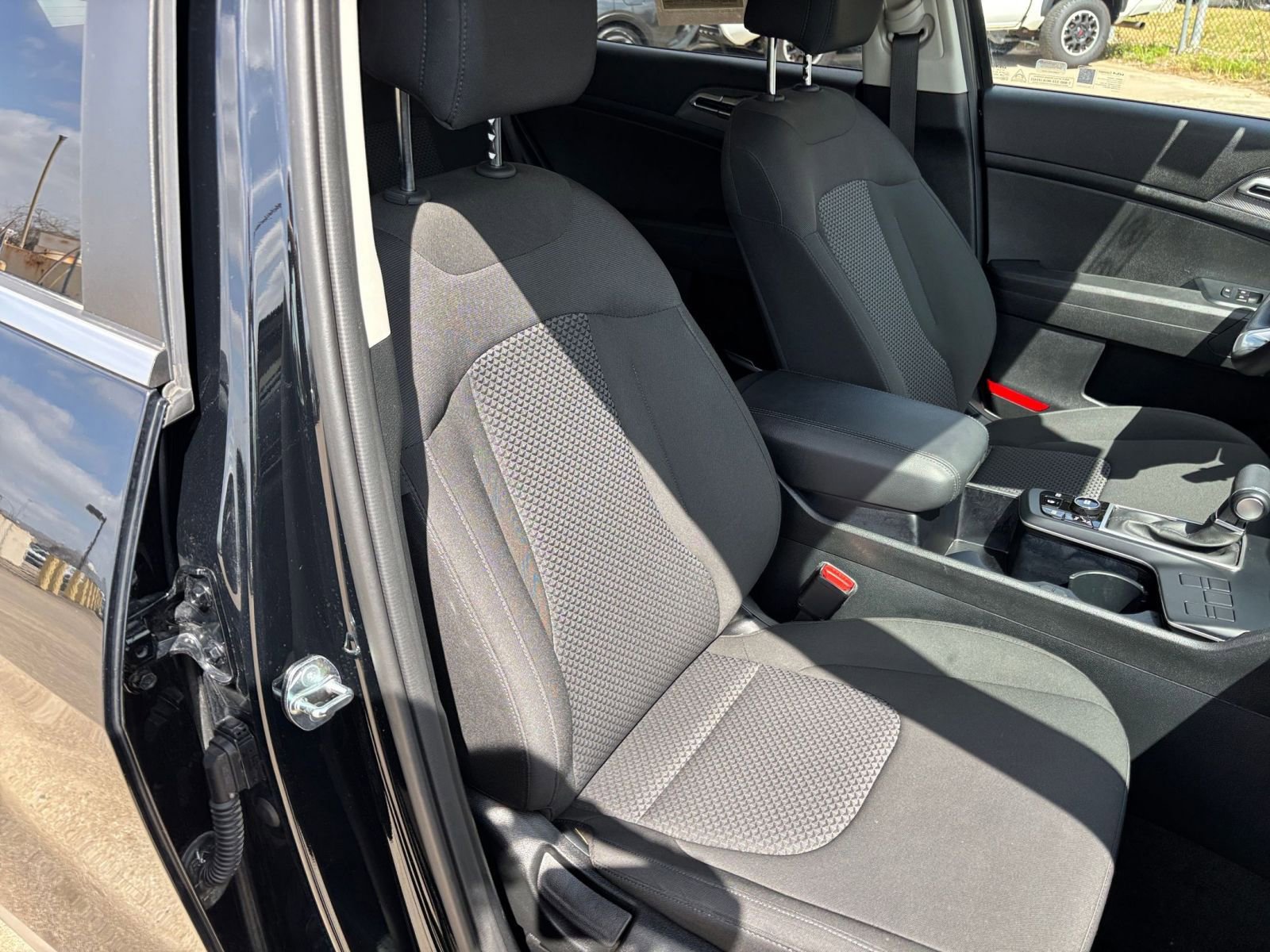 Thumbnail: 2025 Kia Sportage - 35