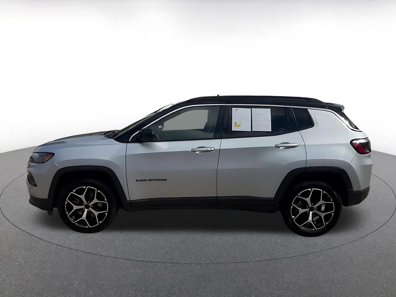 Thumbnail: 2025 Jeep Compass - 9
