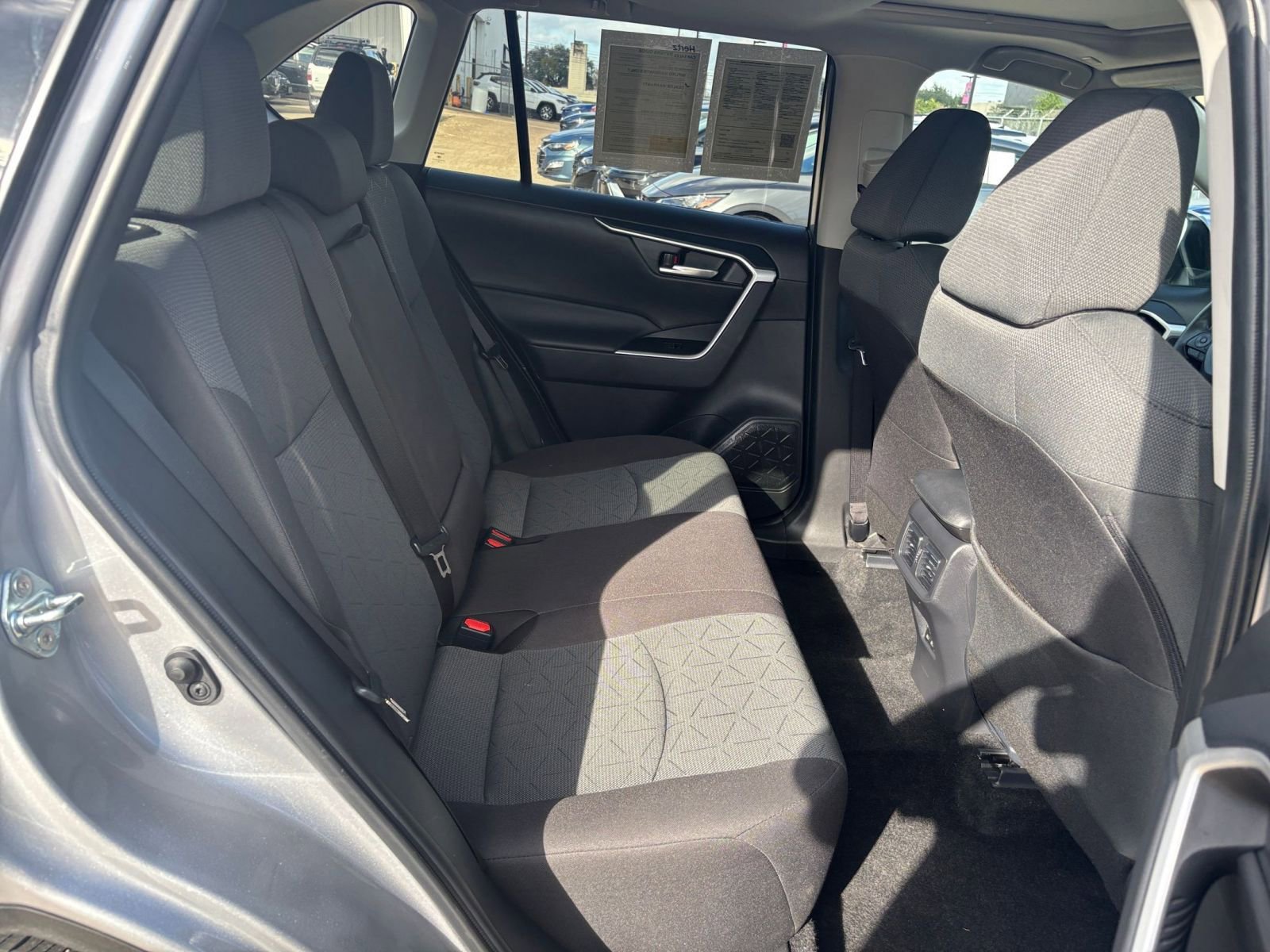 Thumbnail: 2025 Toyota RAV4 - 27