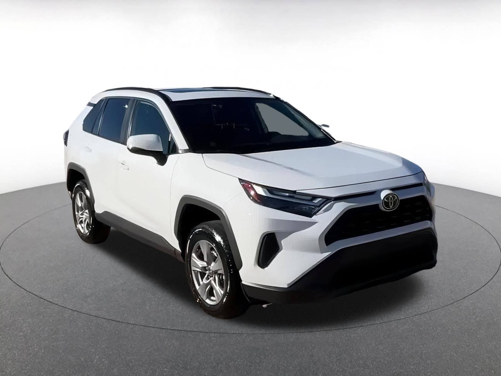 Thumbnail: 2025 Toyota RAV4 - 3