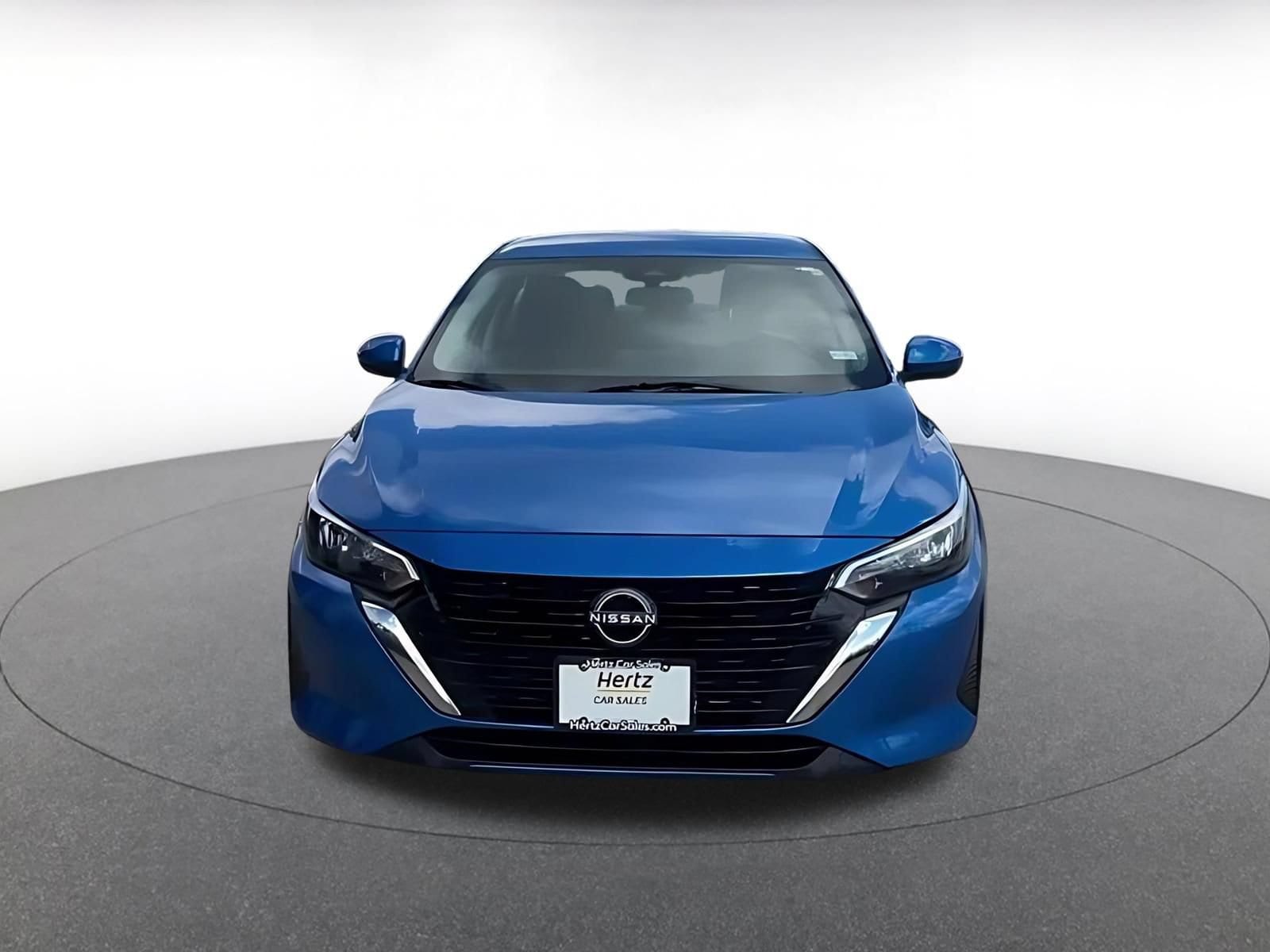 Thumbnail: 2025 Nissan Sentra - 4