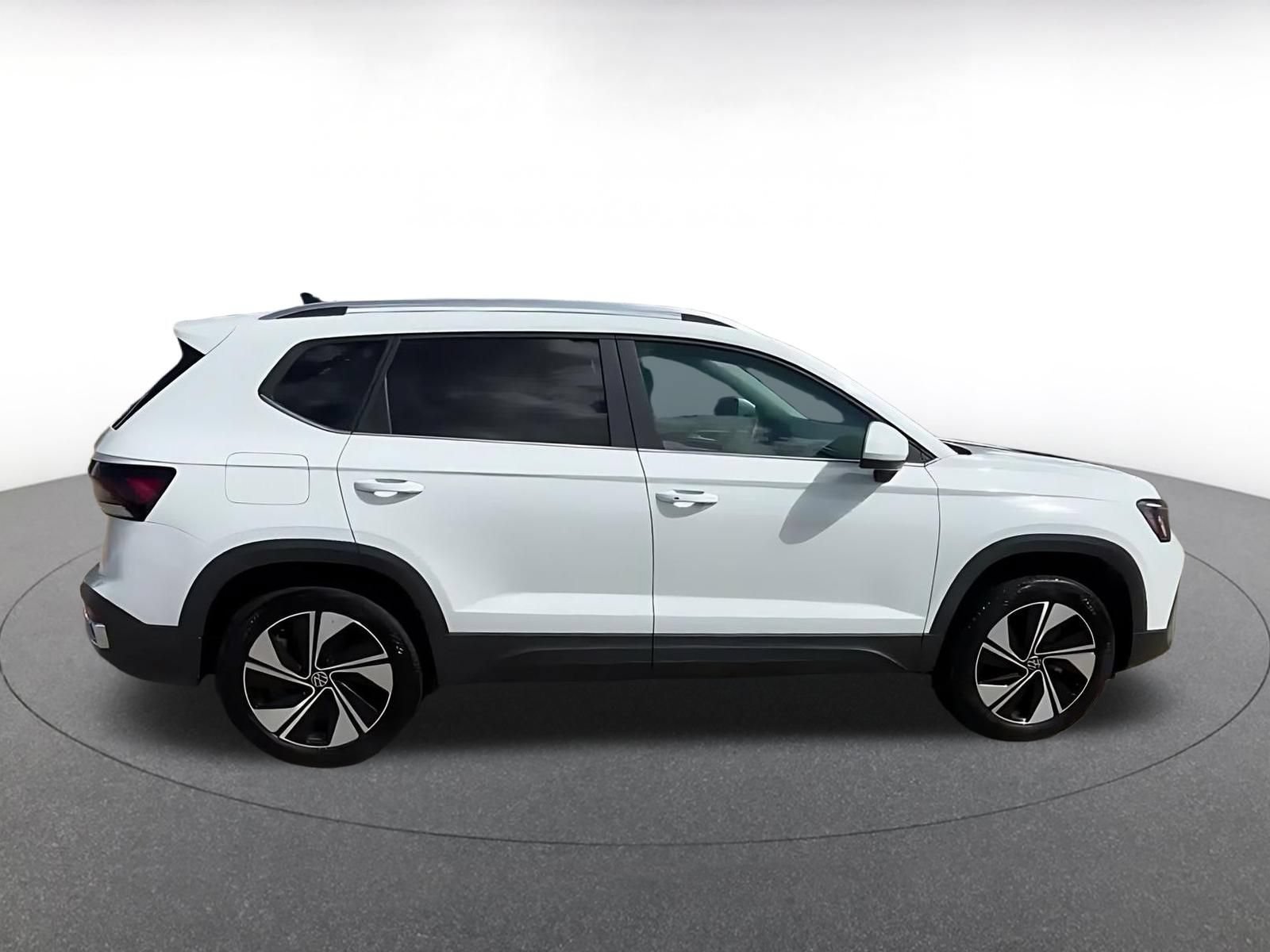 Thumbnail: 2026 Volkswagen Taos - 15