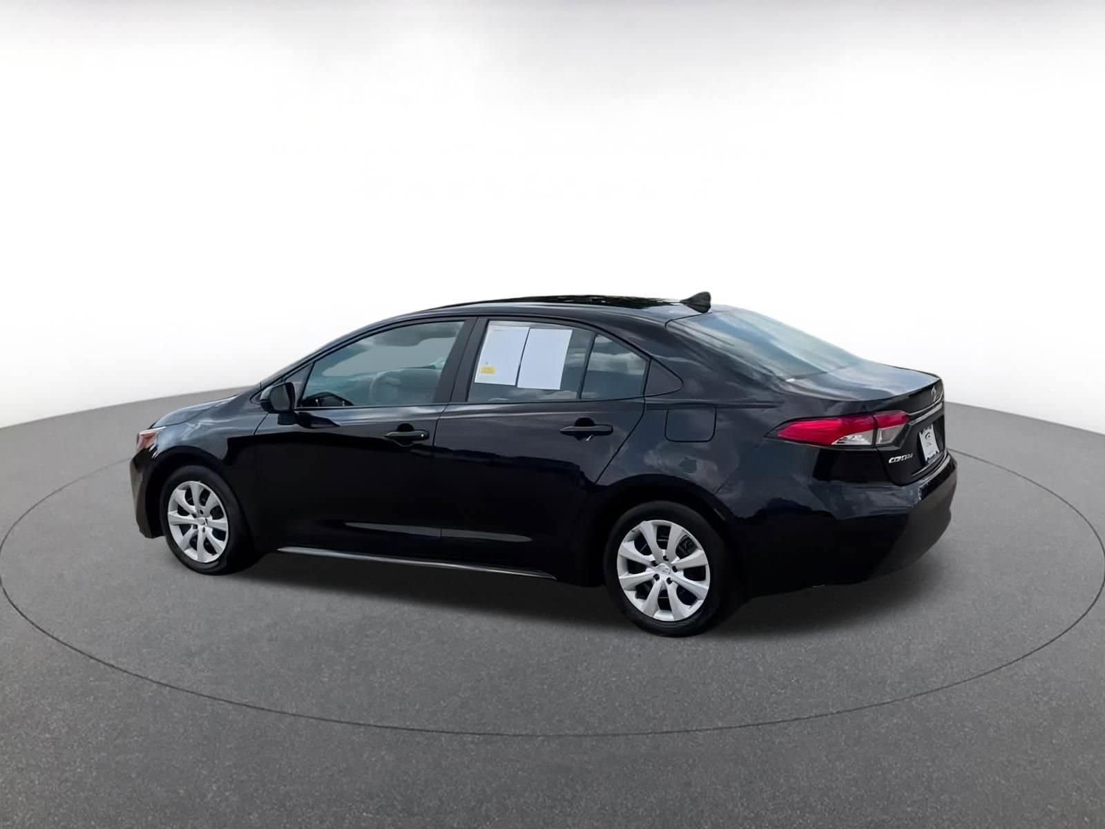 Thumbnail: 2024 Toyota Corolla - 10