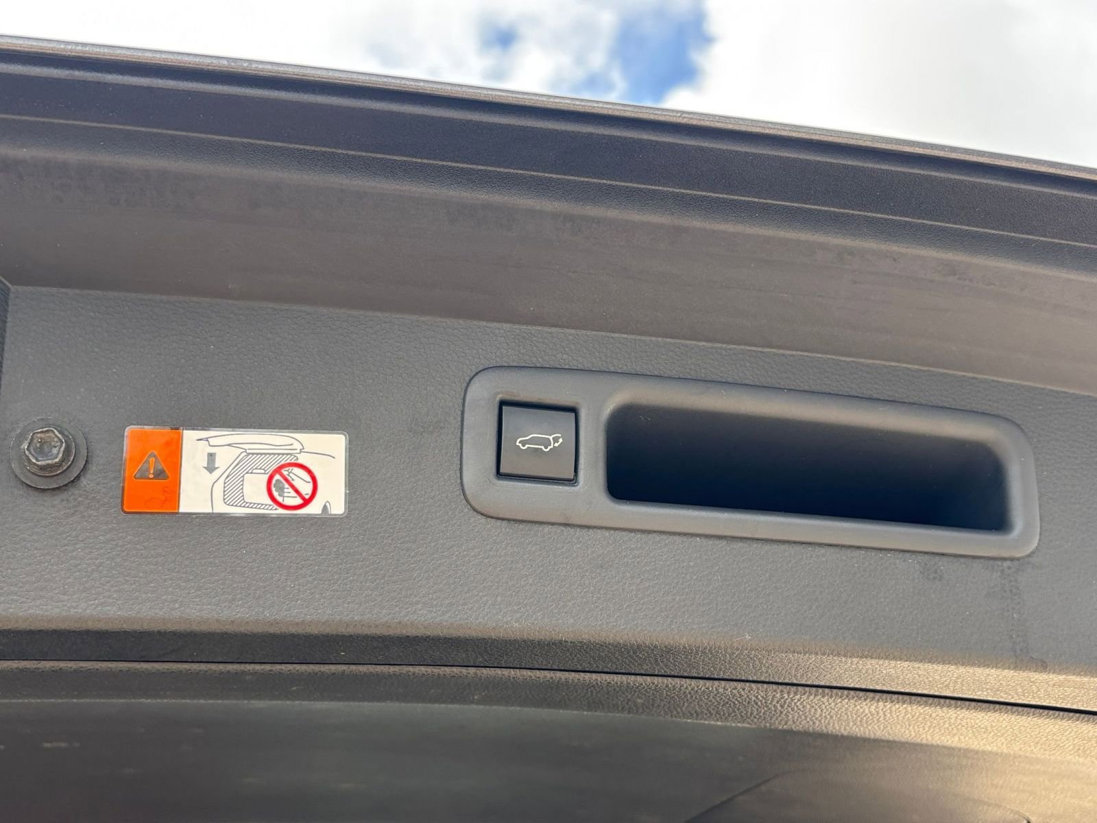 Thumbnail: 2025 Toyota Highlander - 23