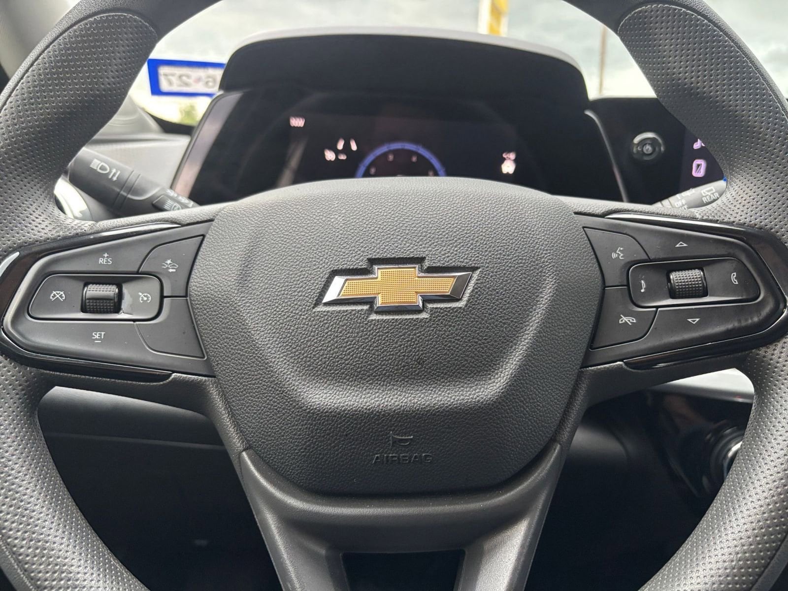 Thumbnail: 2025 Chevrolet Trax - 27