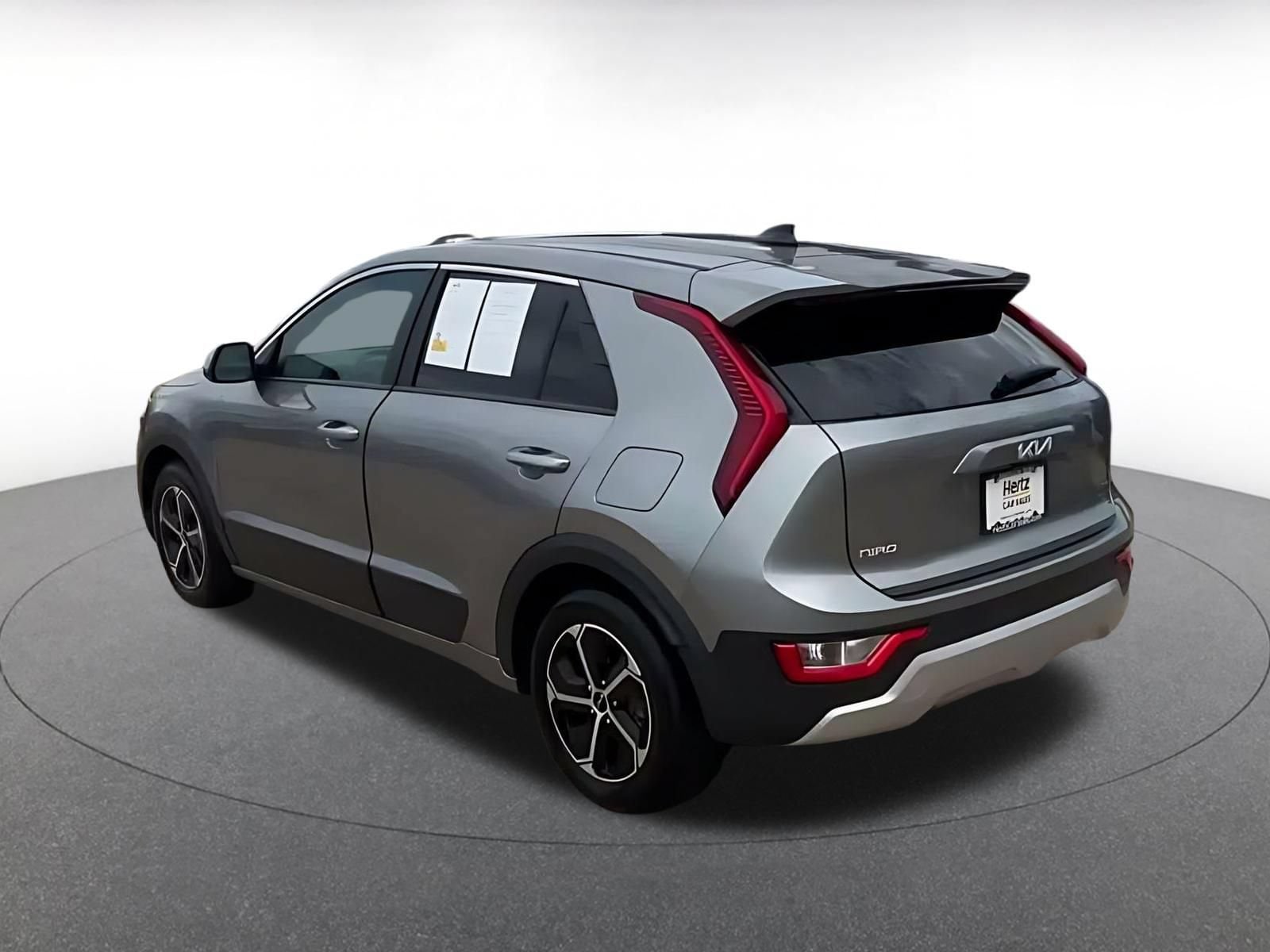 Thumbnail: 2026 Kia Niro - 9