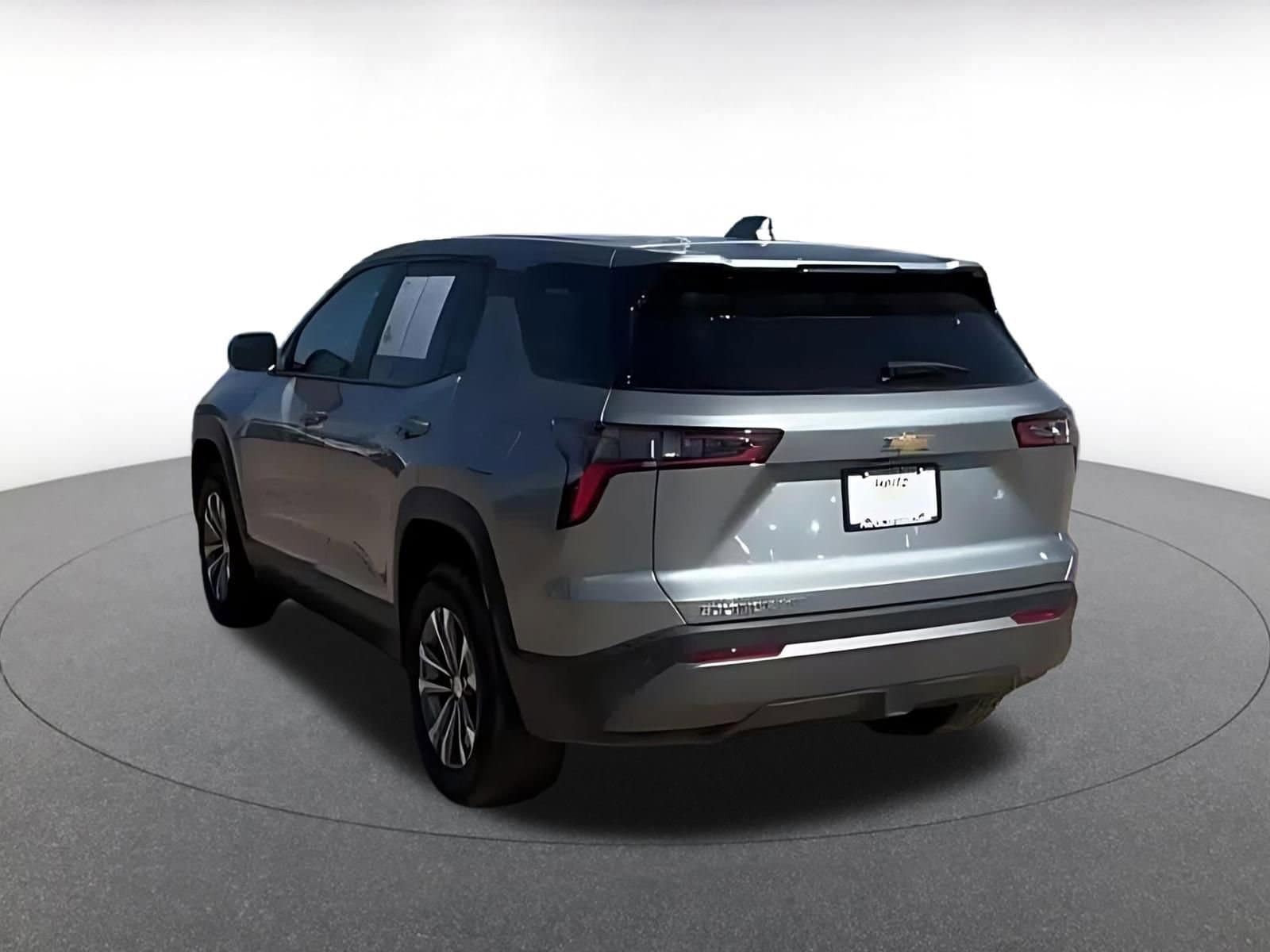 Thumbnail: 2025 Chevrolet Equinox - 16