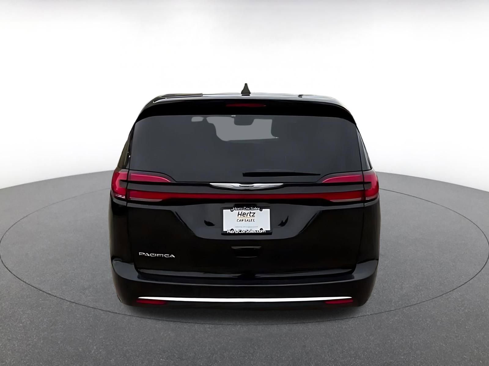 Thumbnail: 2025 Chrysler Pacifica - 12