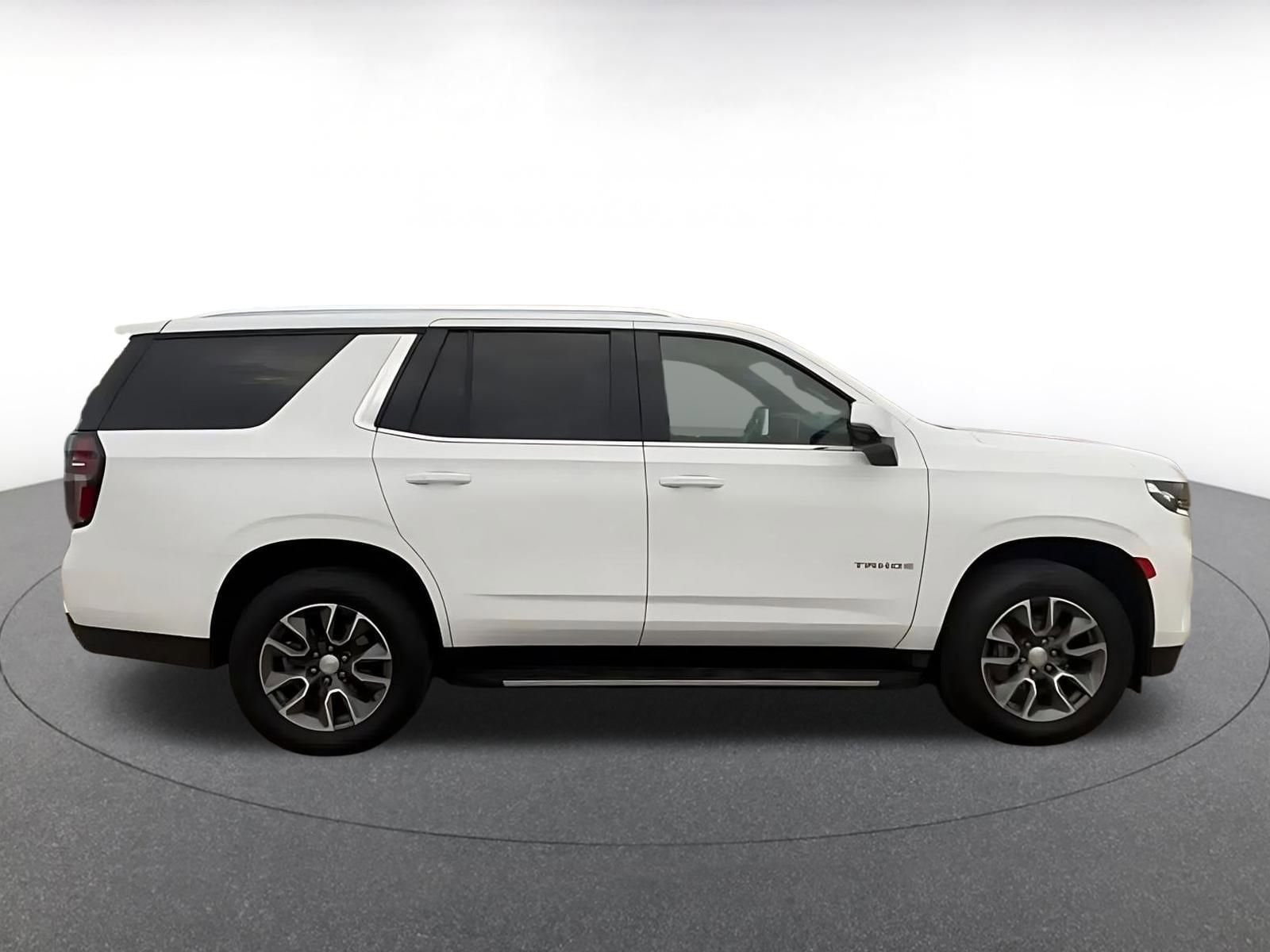 Thumbnail: 2024 Chevrolet Tahoe - 16