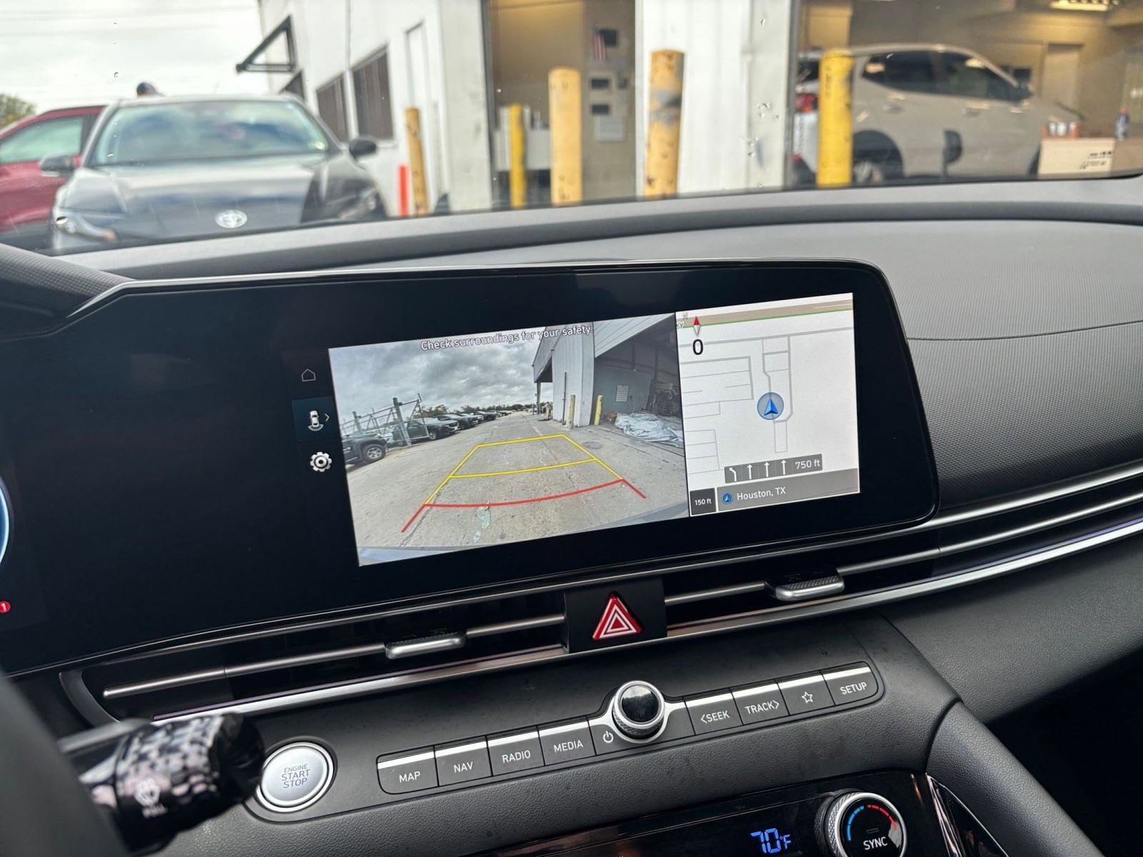 Thumbnail: 2025 Hyundai Elantra - 17